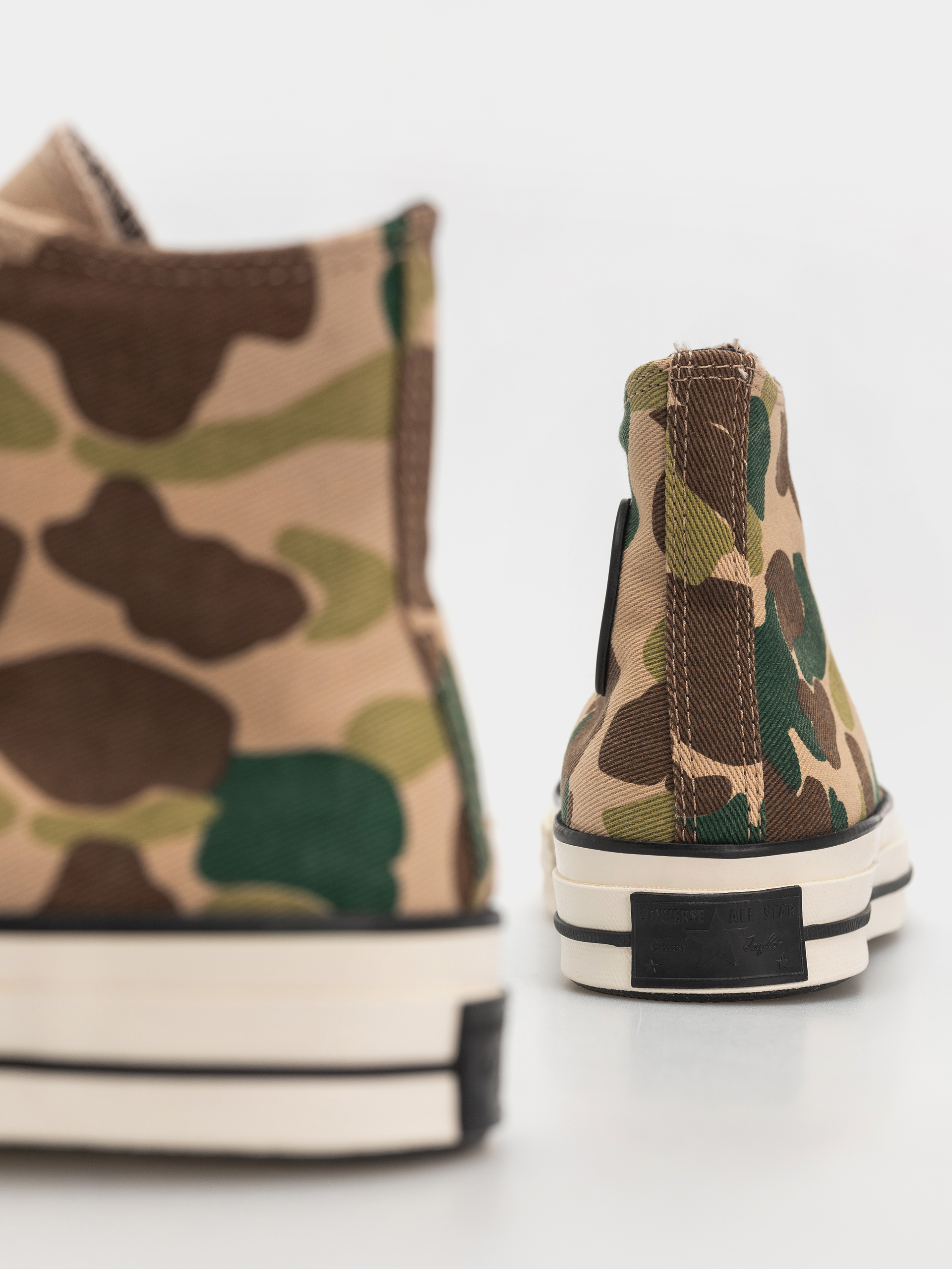 Tornacipők Converse Chuck 70 Hi (warm quarry/creeping forest)