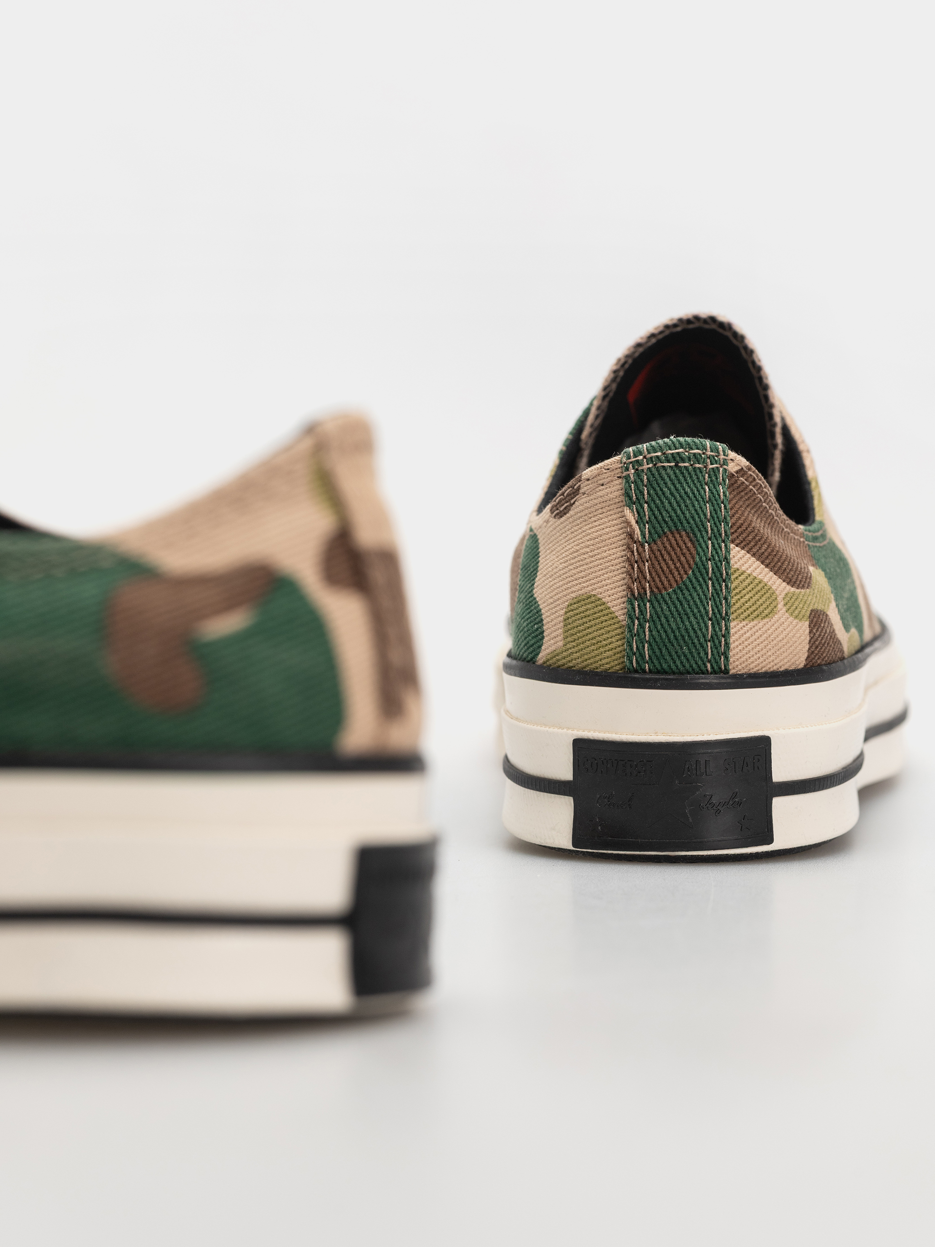 Tornacipők Converse Chuck 70 Ox (warm quarry/creeping forest)