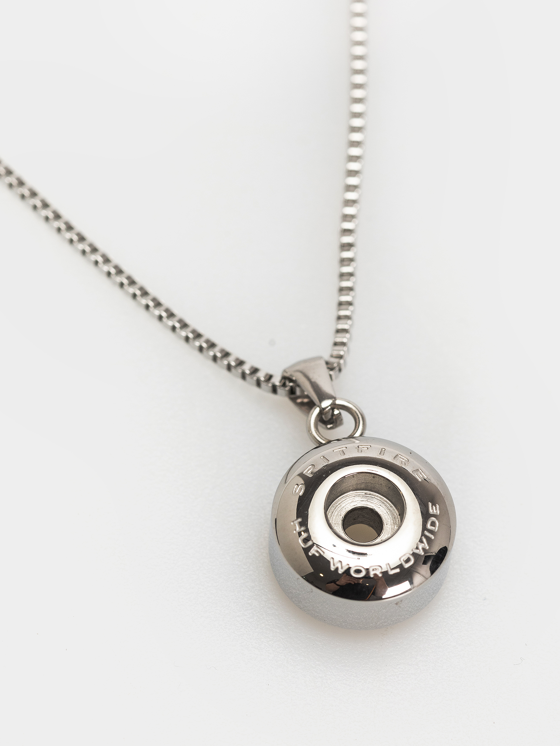 Nyaklánc HUF X Spitfire Classic Pendant (silver)