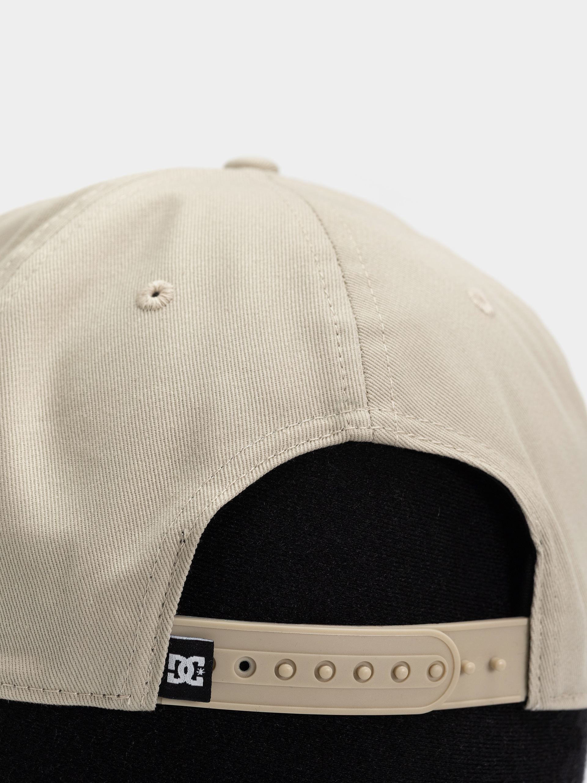 Baseball sapka DC Semi Pro (oatmeal)