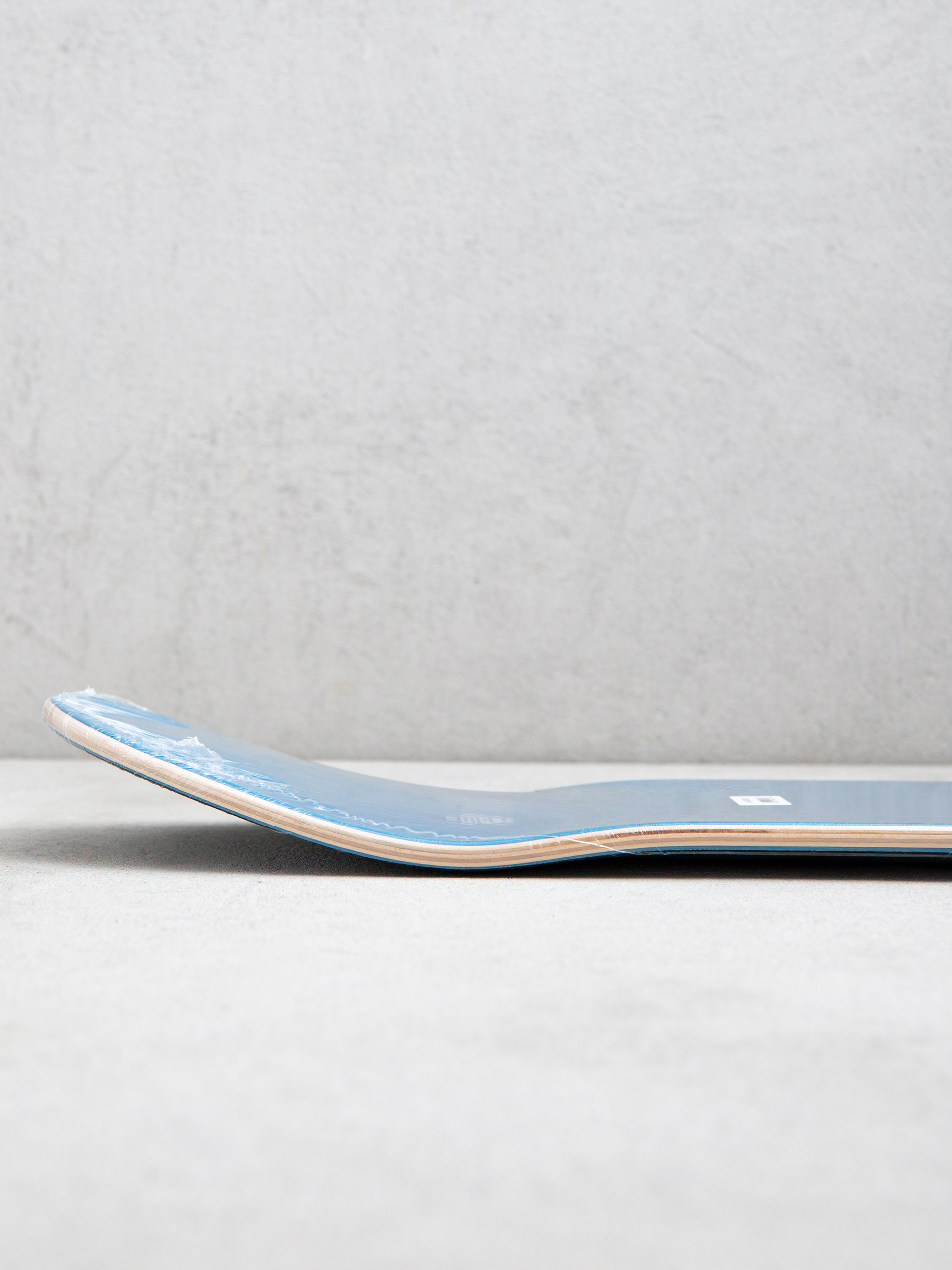 April Skateboards Yuto Fractured Gördeszka lap