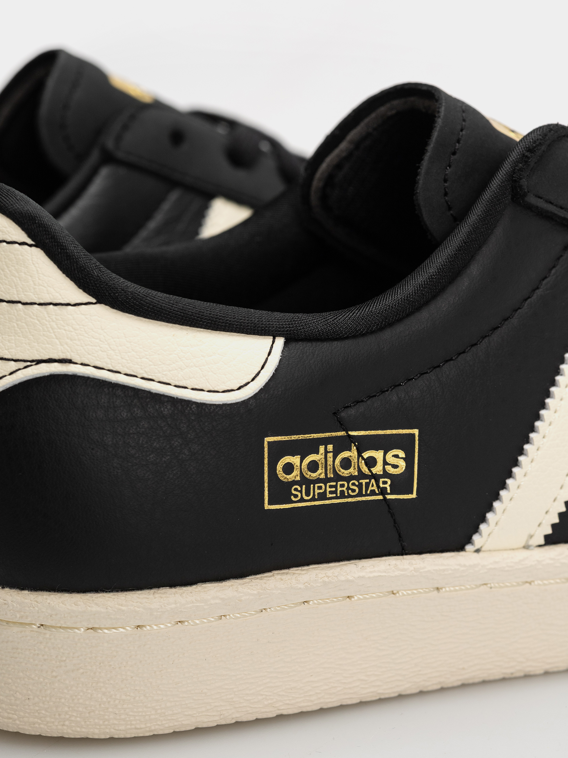 adidas Superstar 80 Adv Cipők (cblack/crewht/goldmt)
