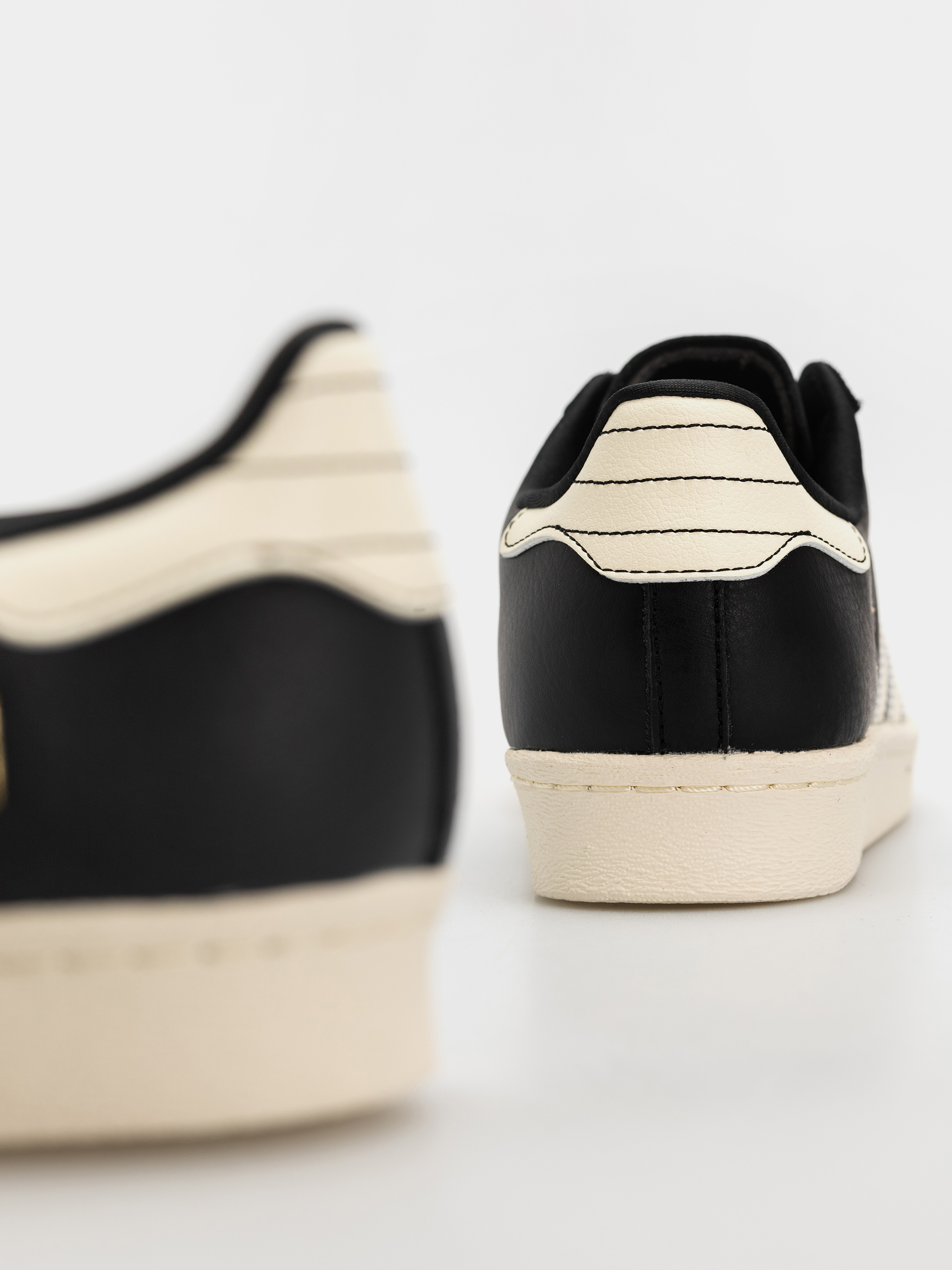adidas Superstar 80 Adv Cipők (cblack/crewht/goldmt)