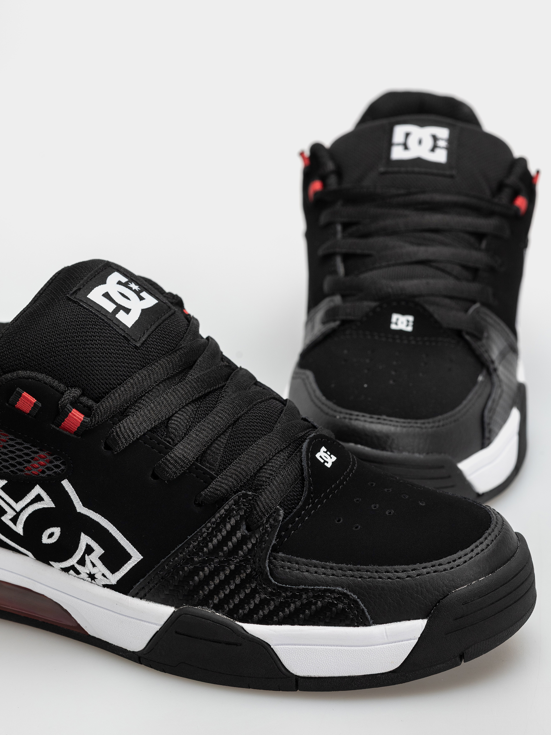 DC Versatile Cipők (black/white/athletic red)