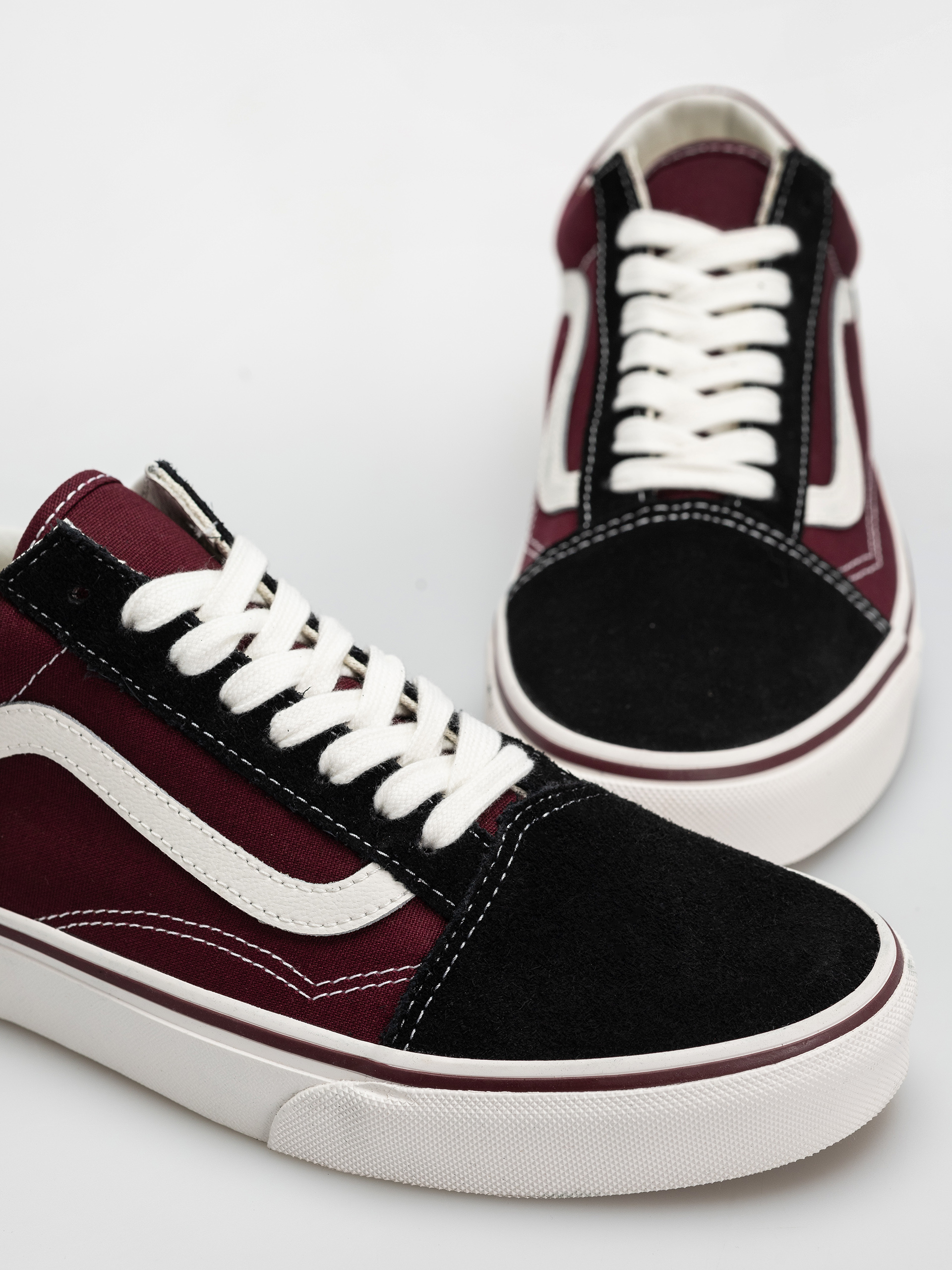 Vans Old Skool Cipők (port/black)