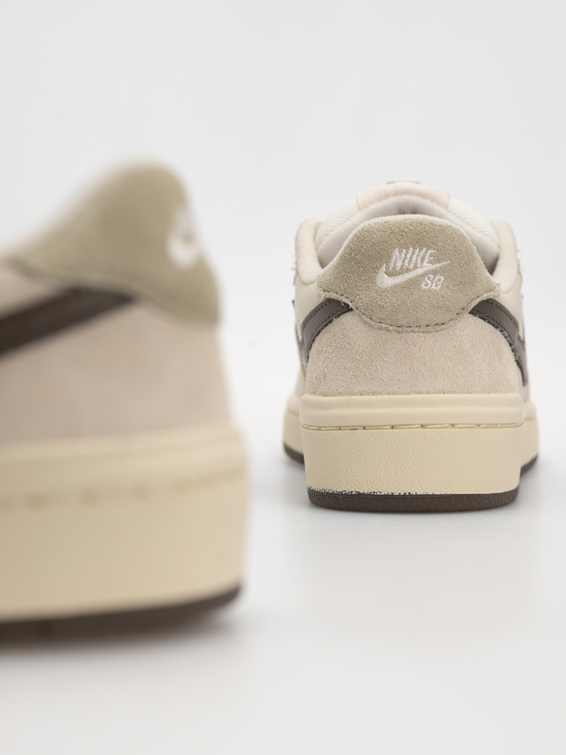 Nike SB Code 58 Cipők (pale ivory/dark hazel lt khaki muslin)