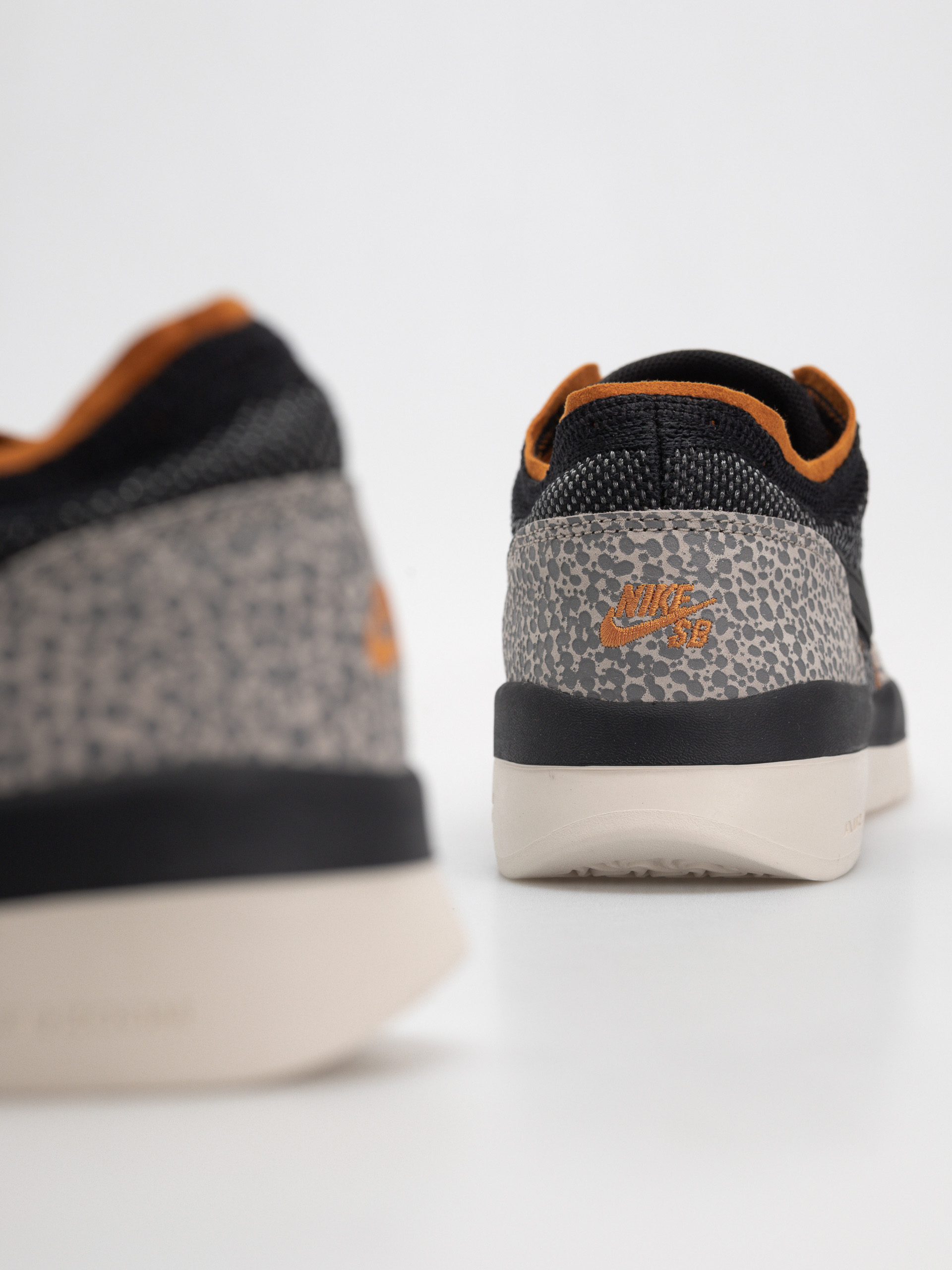 Nike SB PS8 Cipők (cobblestone/black monarch lt orewood brn)