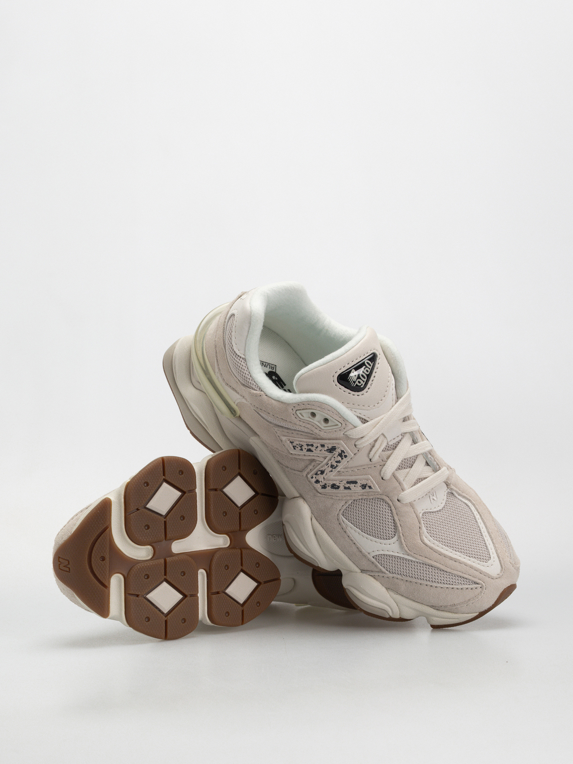New Balance 9060 Cipők (moonbeam/sea salt/black)