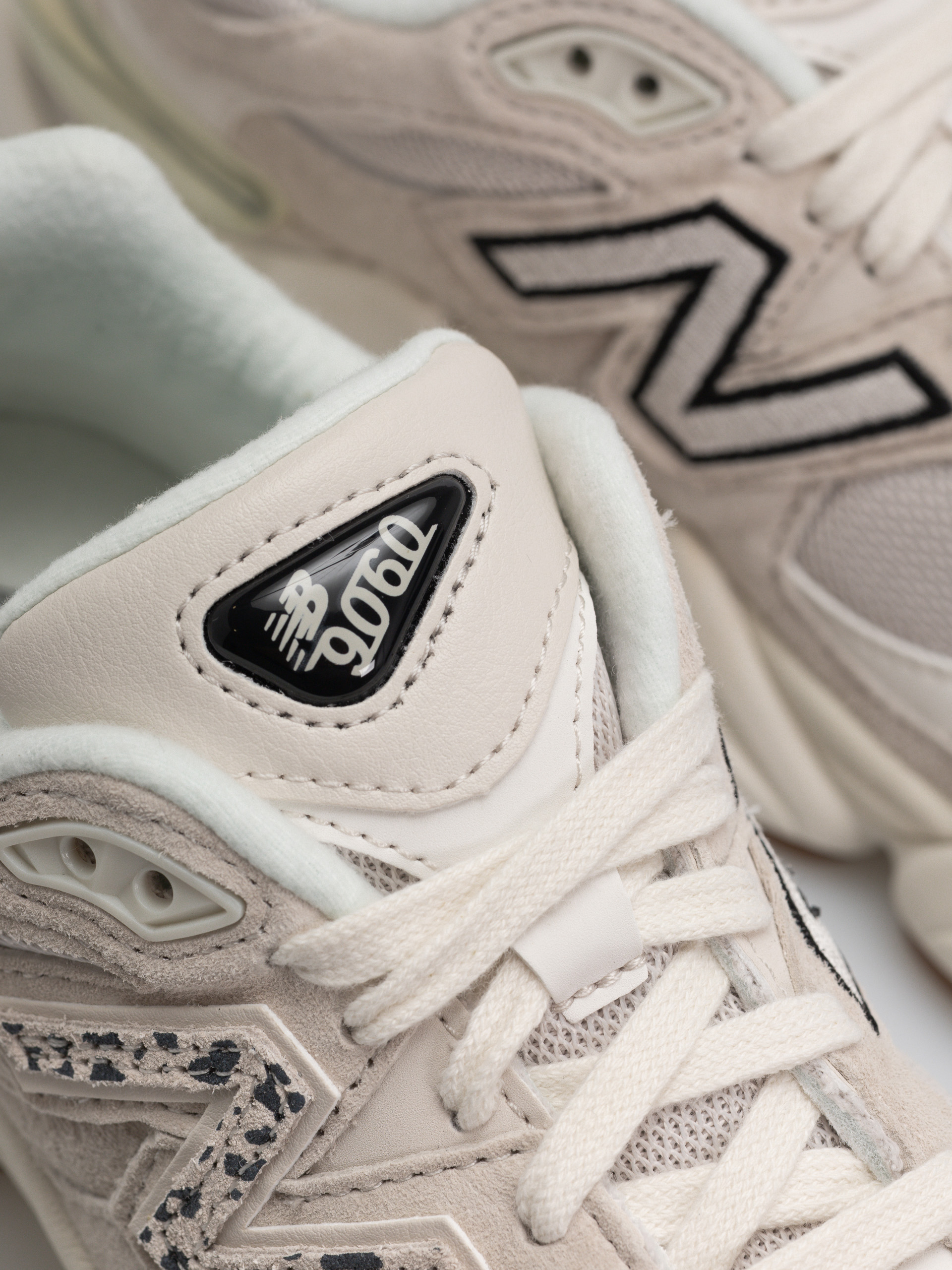 New Balance 9060 Cipők (moonbeam/sea salt/black)