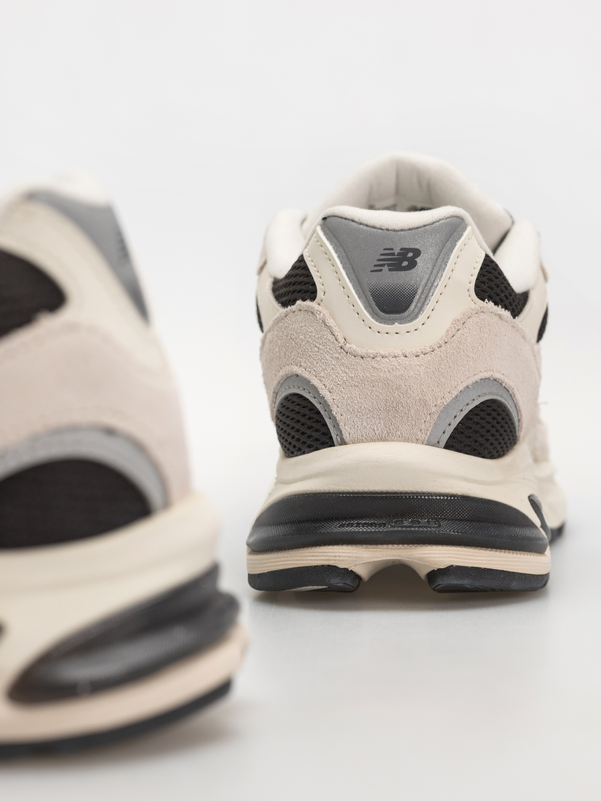 New Balance 2010 Cipők (sea salt/black cement)