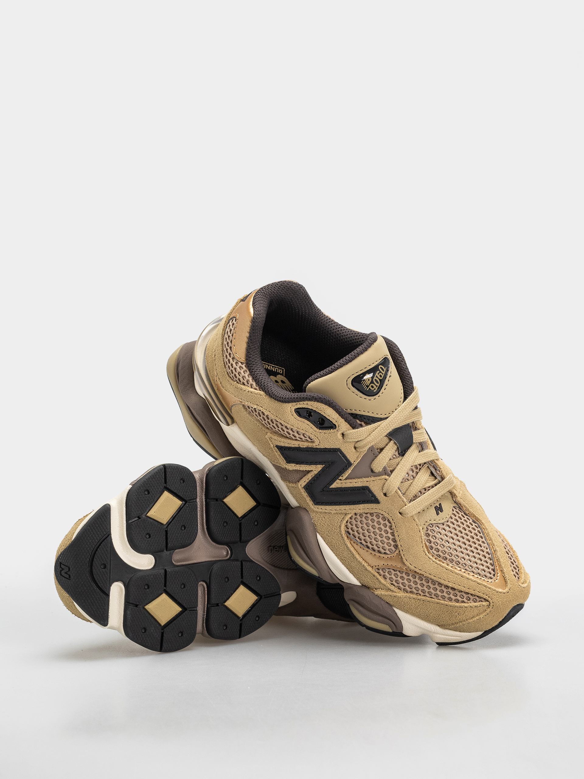 New Balance 9060 Cipők (quicksand/incense)