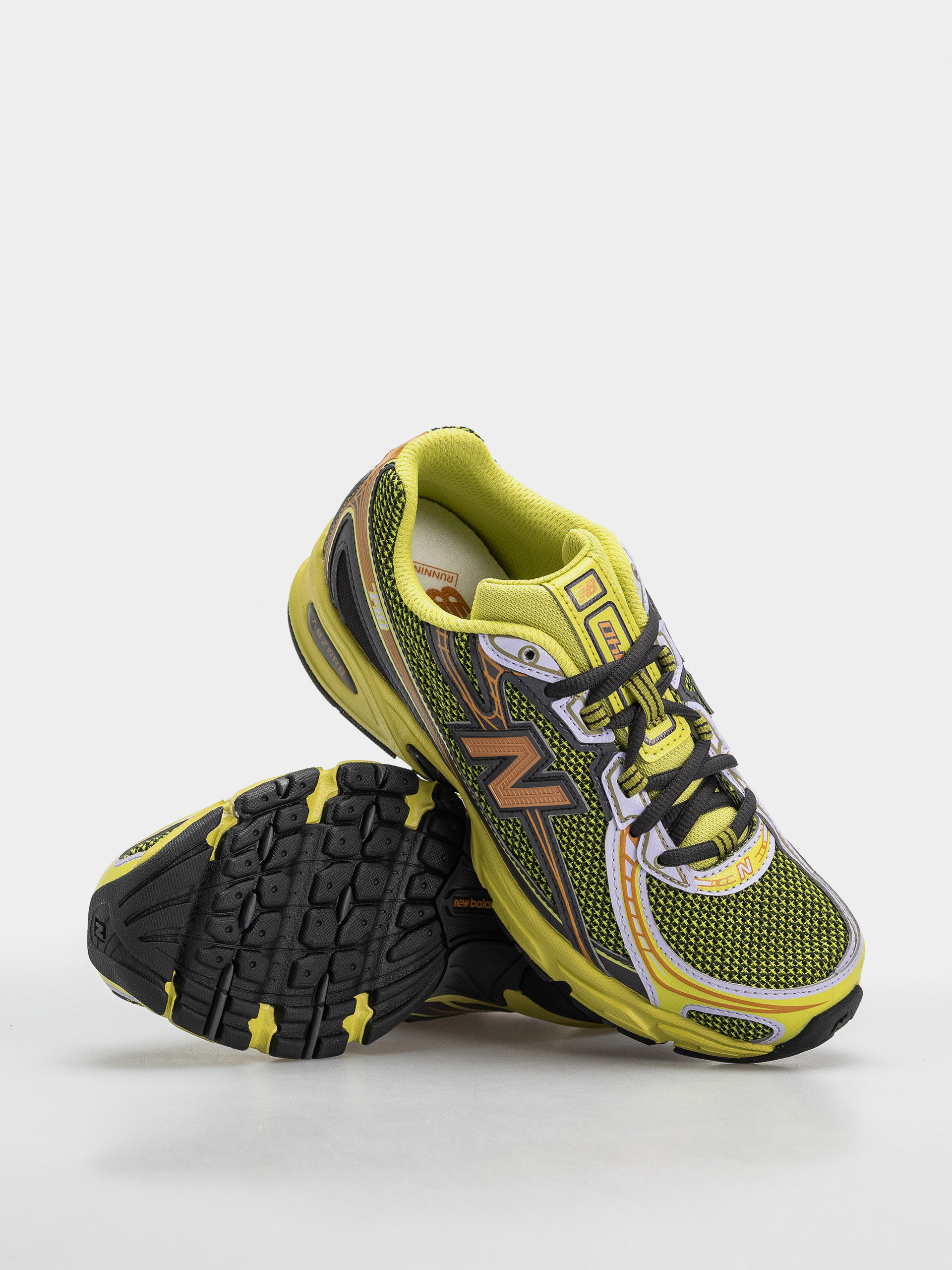 New Balance 740 Cipők (field green/black cement)