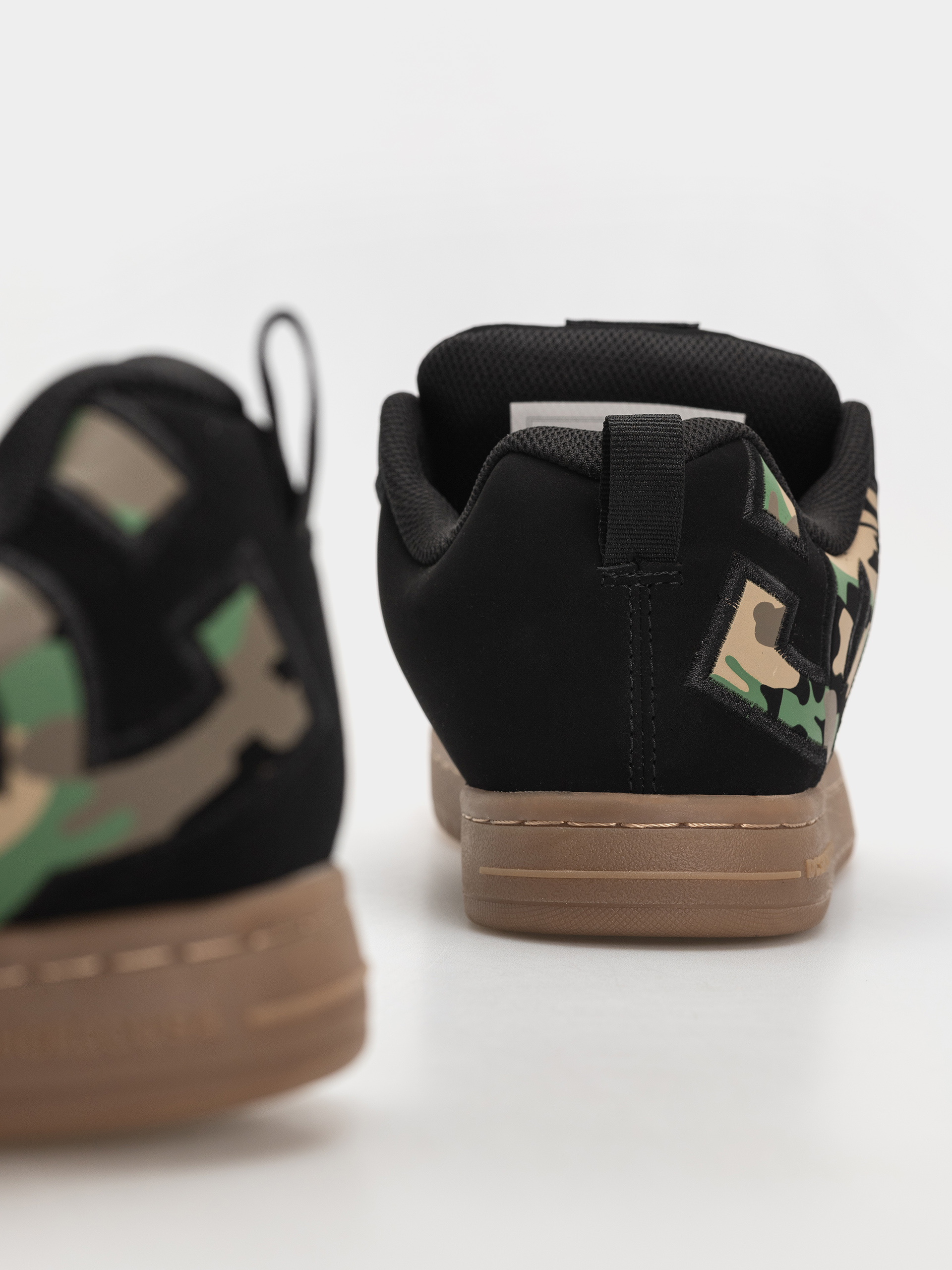 DC Court Graffik Cipők (black/black/gum)