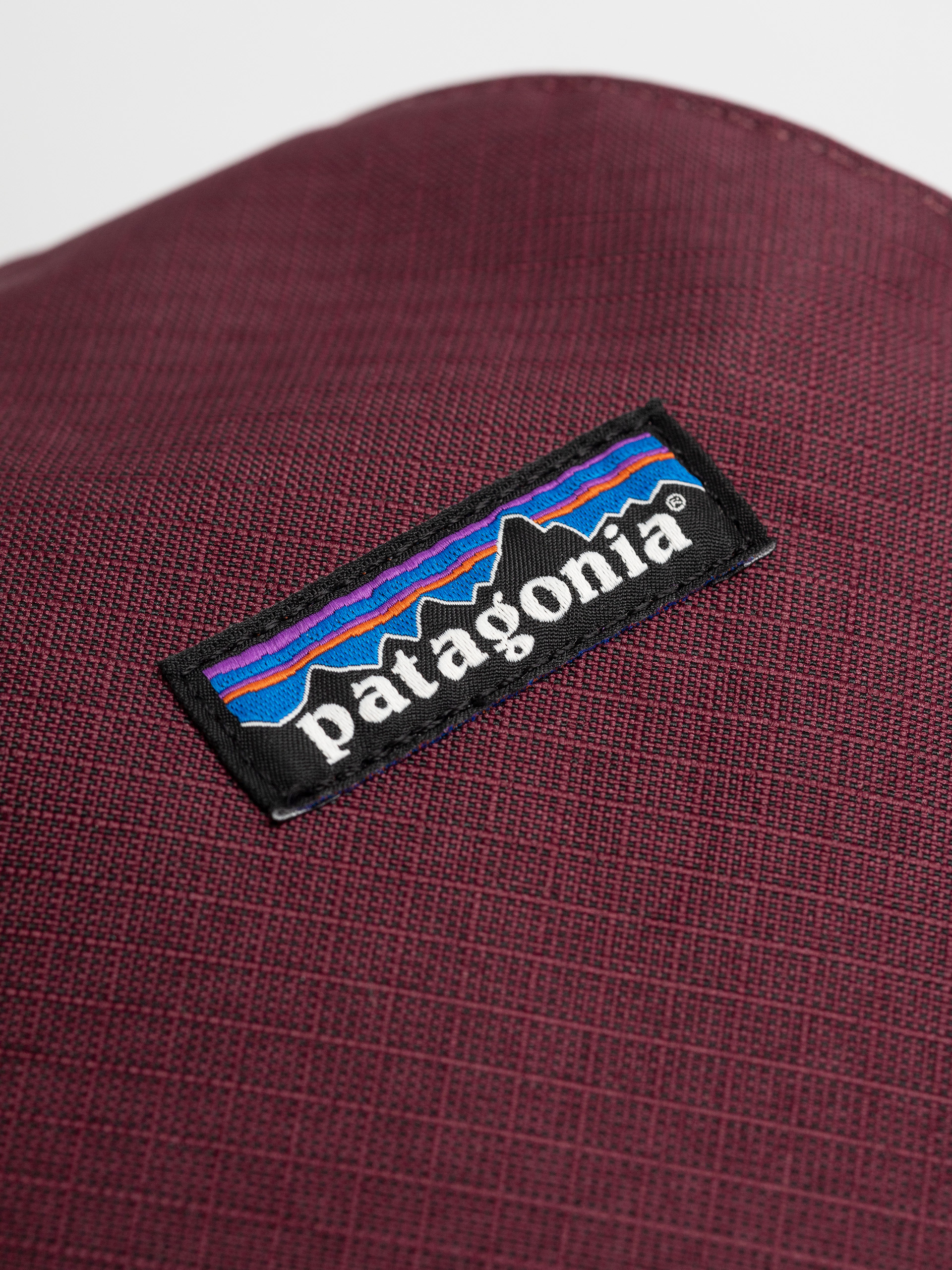 Patagonia Black Hole Cube 3L Kozmetikai táska (berry fig)