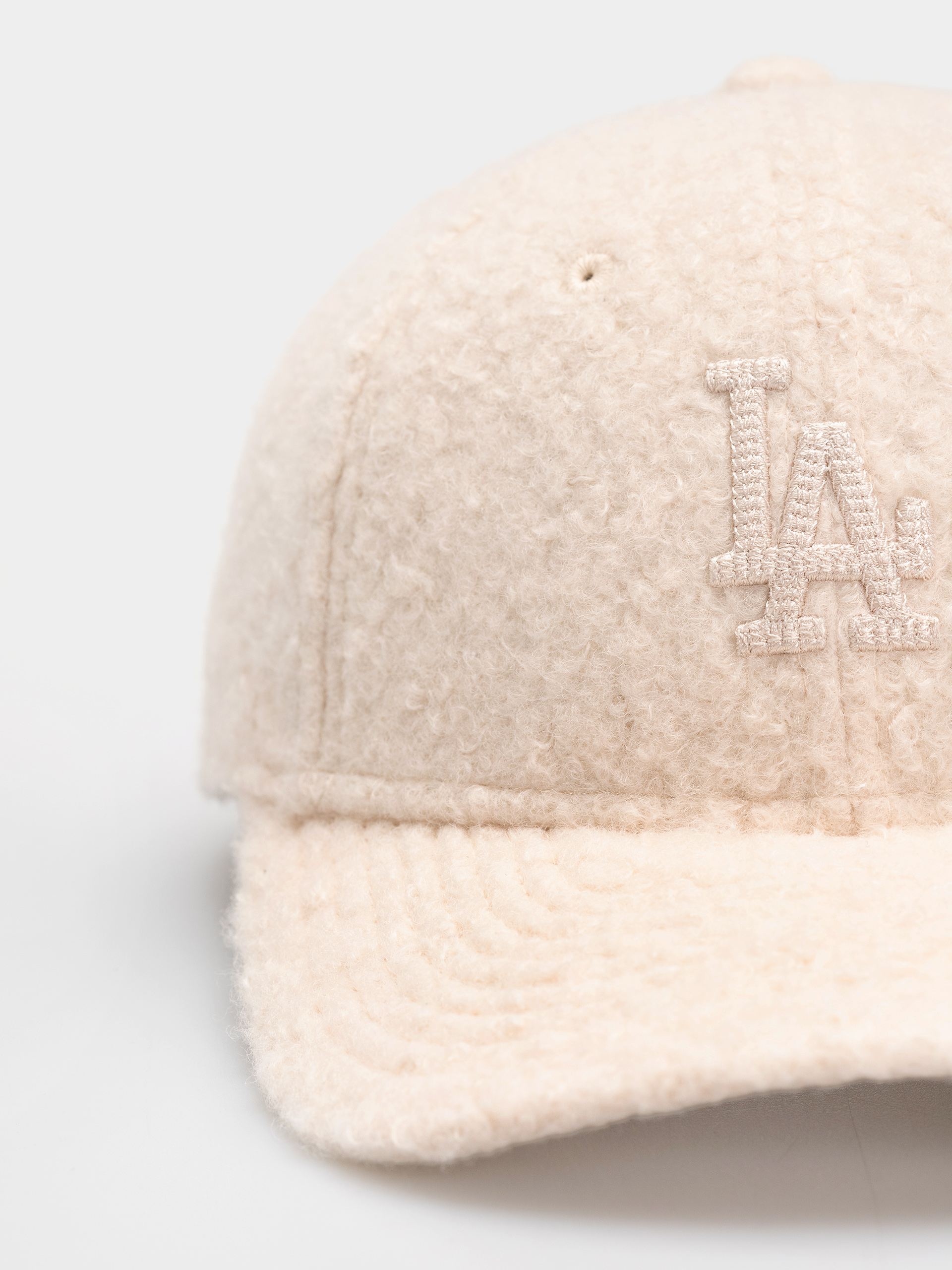 Baseball sapka New Era Winter Borg 9Forty Mc Los Angeles Dodgers Wmn (light cream)