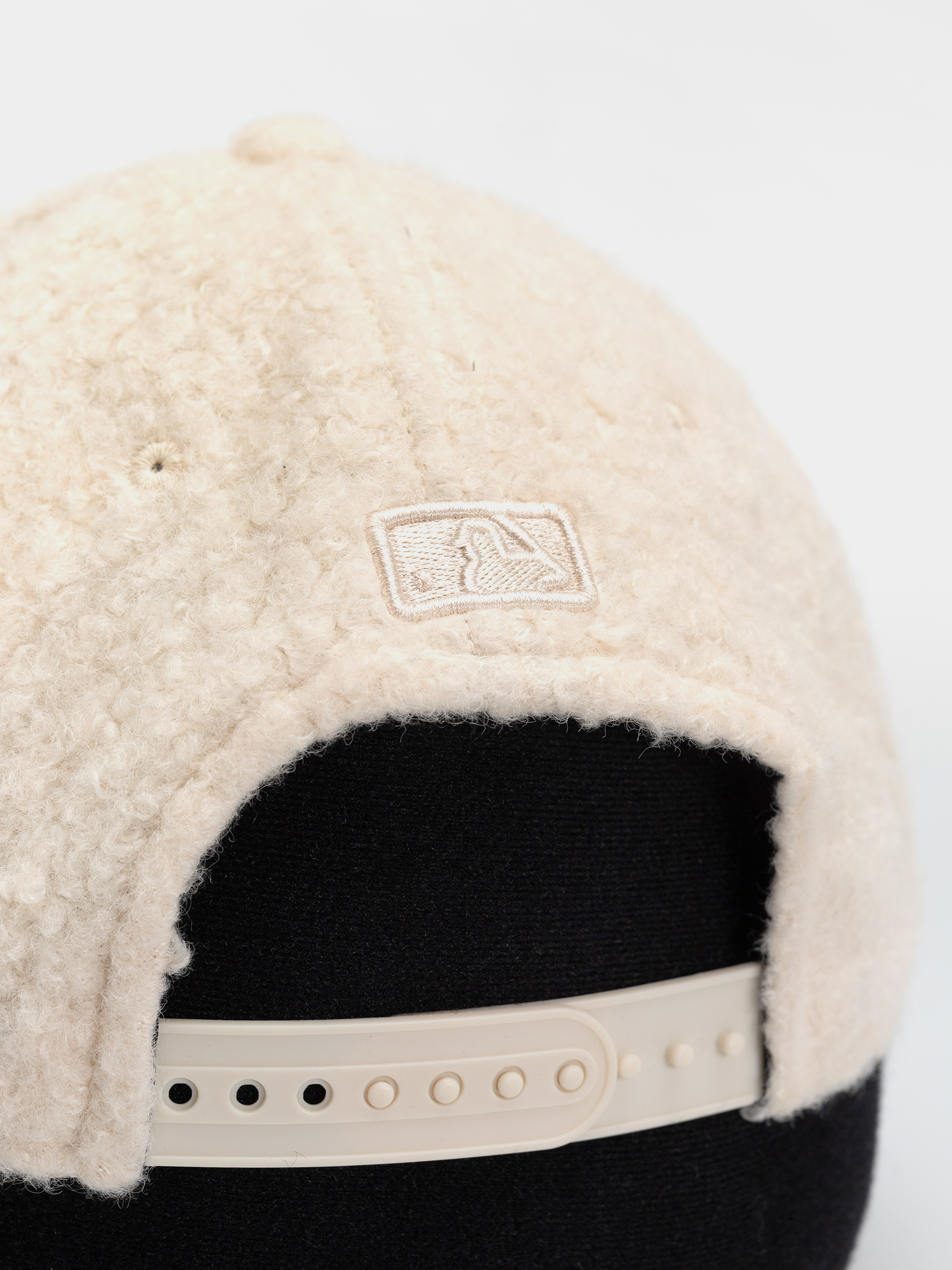 Baseball sapka New Era Winter Borg 9Forty Mc Los Angeles Dodgers Wmn (light cream)