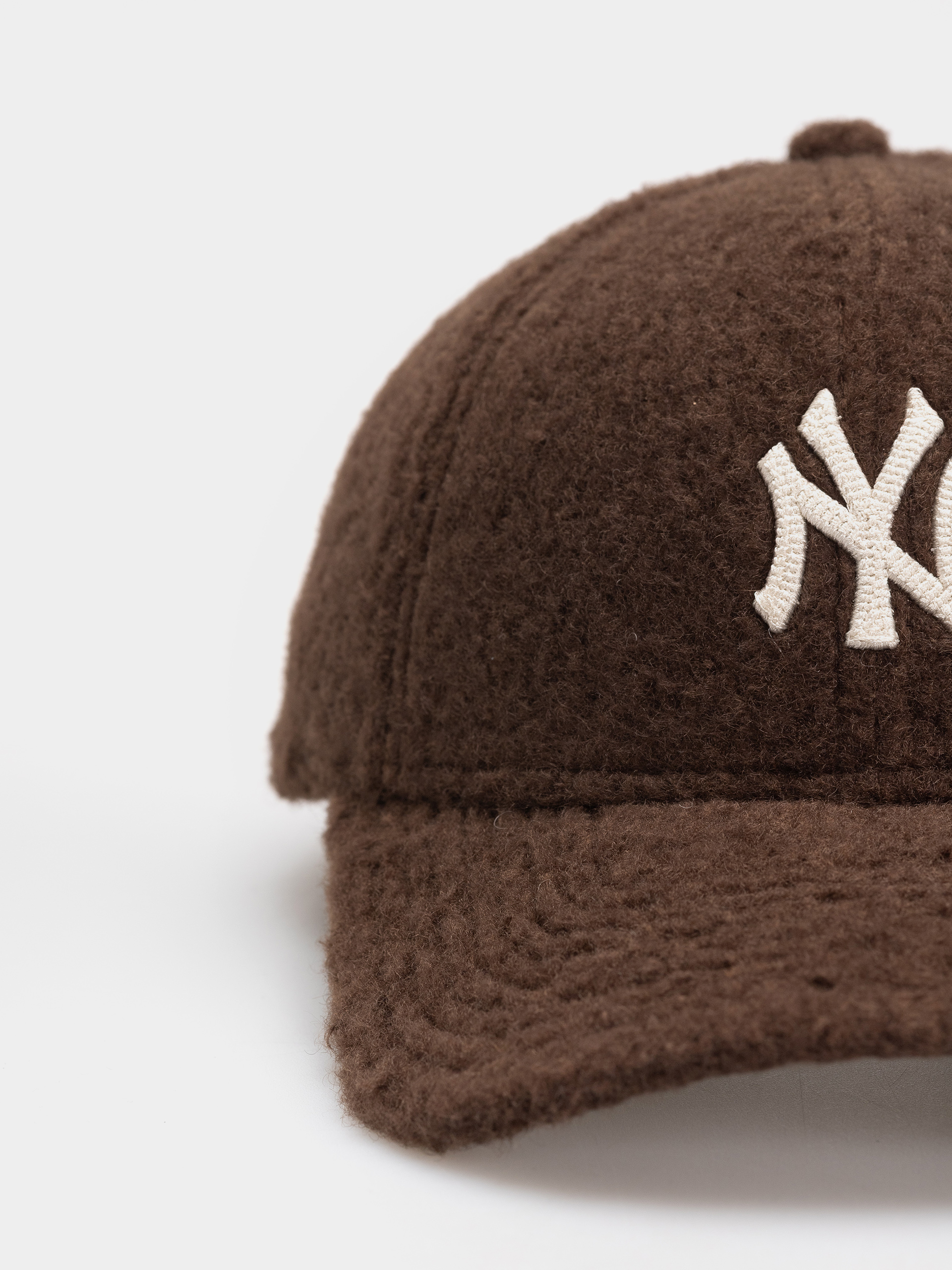 Baseball sapka New Era Winter Borg 9Forty New York Yankees (brown)