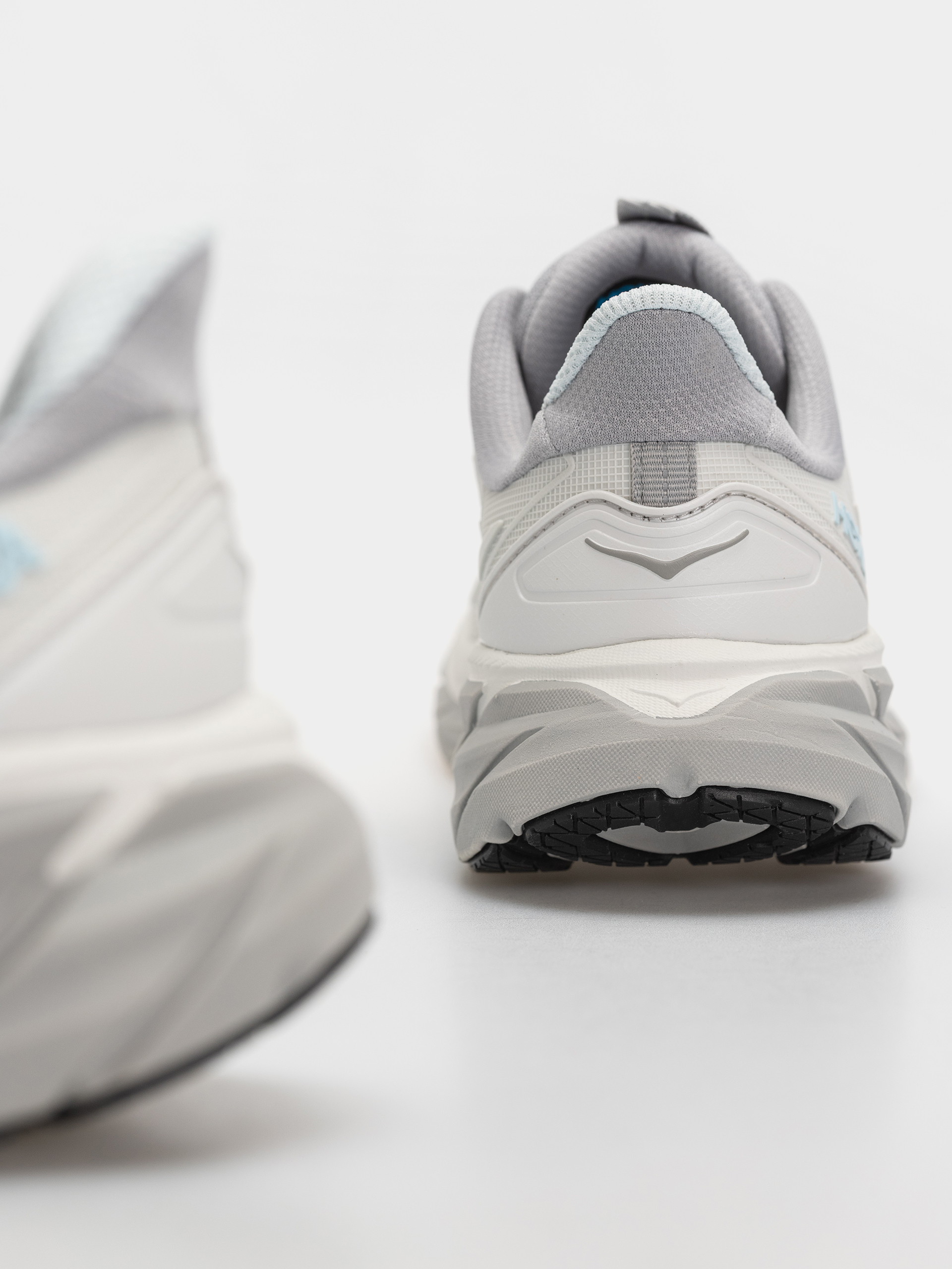 Hoka Clifton UTL Cipők Wmn (cosmic grey/stellar grey)
