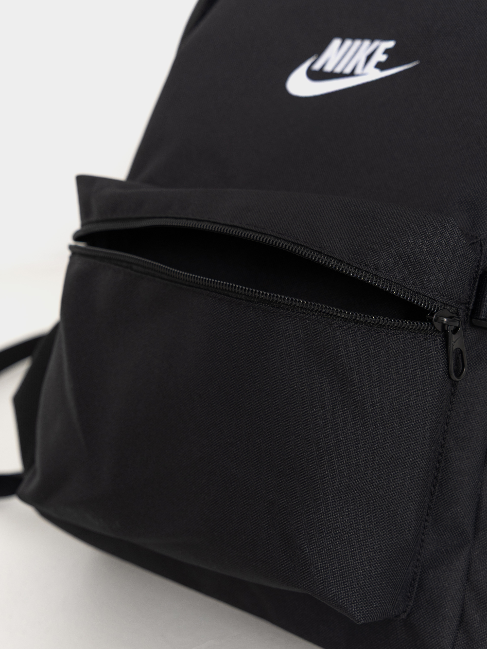 Hátizsák Nike SB Heritage (black/black/white)