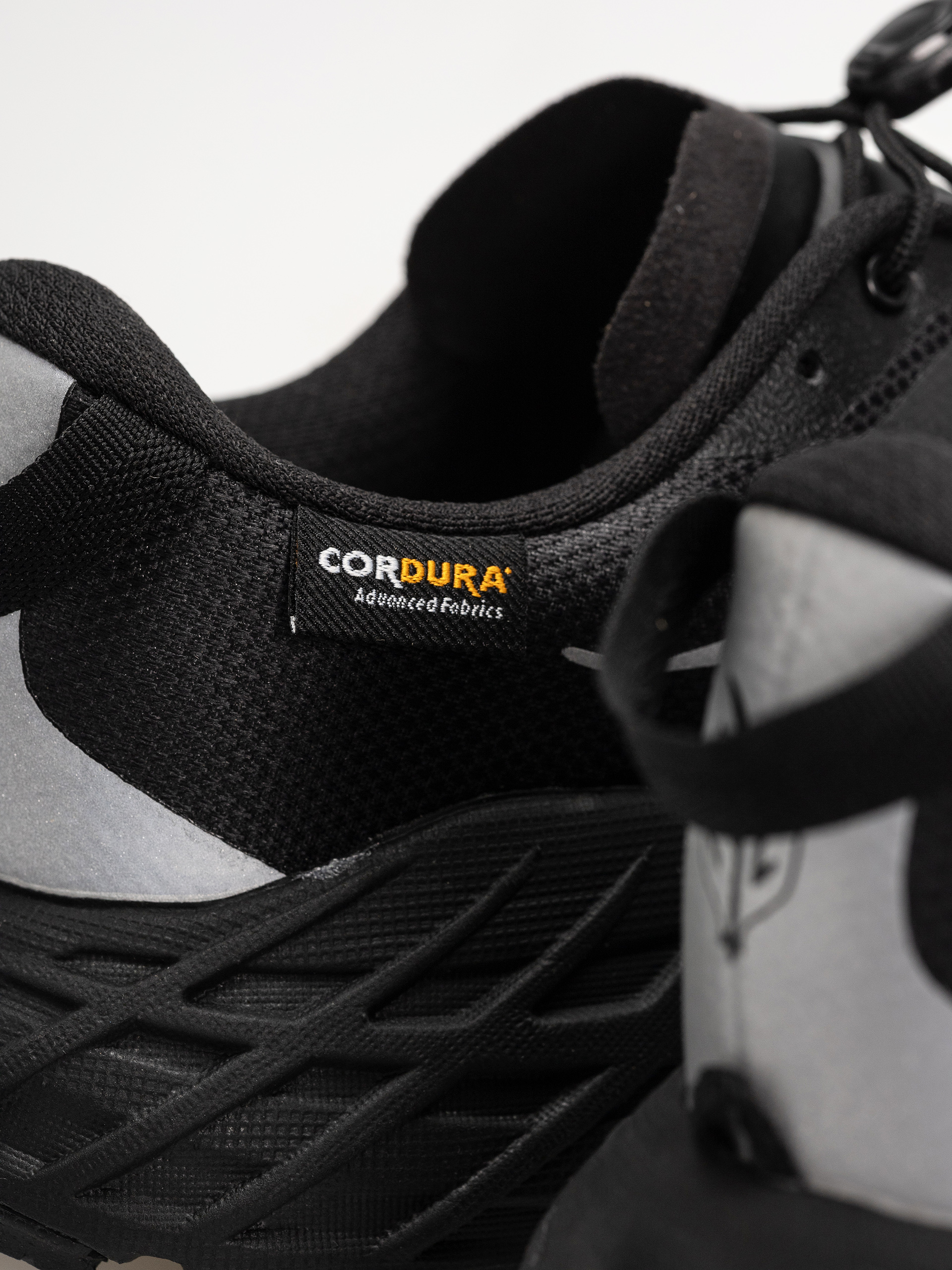 Cipők Hoka Speedgoat 7 GTX (black/carbon black)