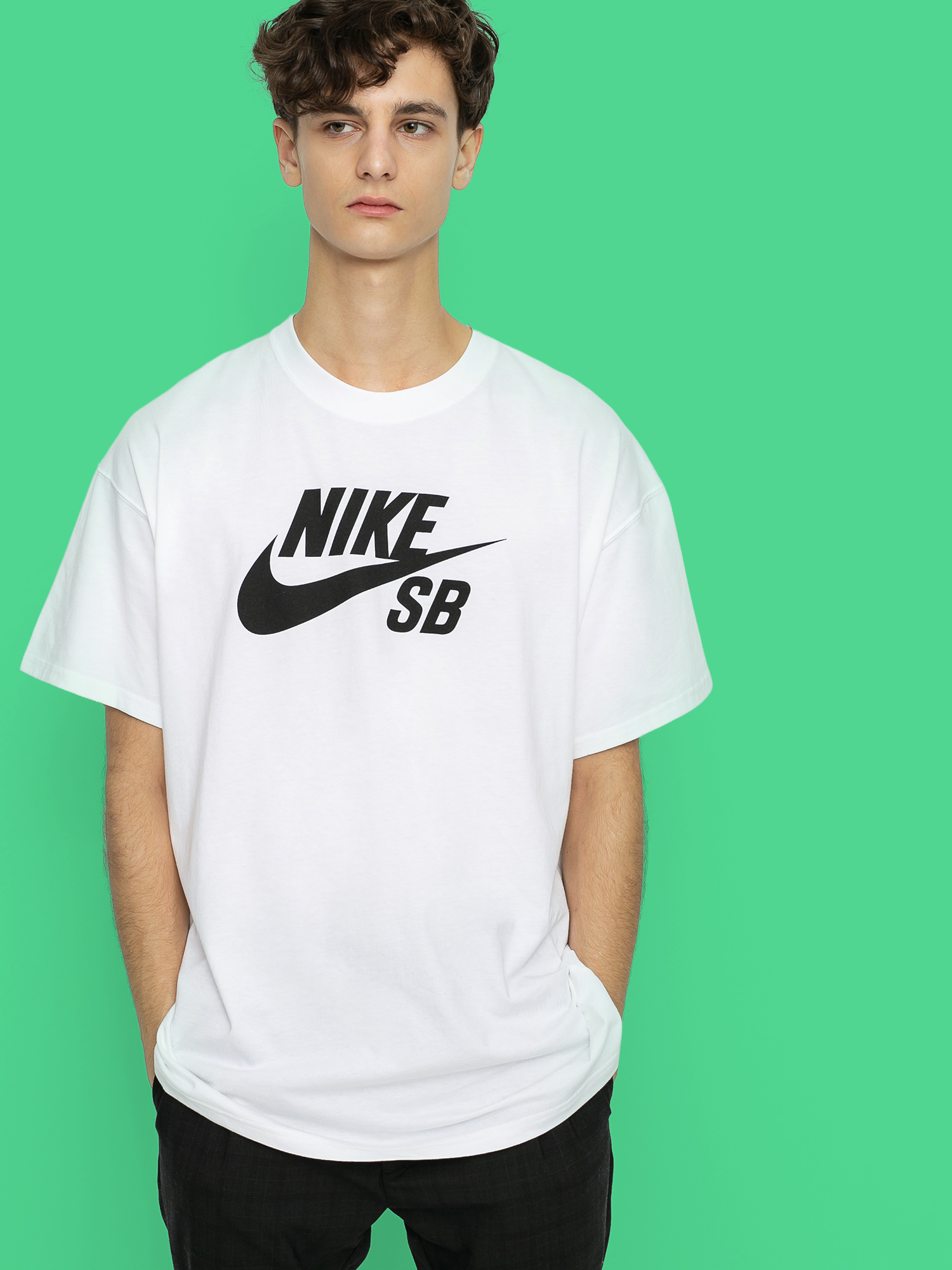 Nike SB Logo Póló (white/black)