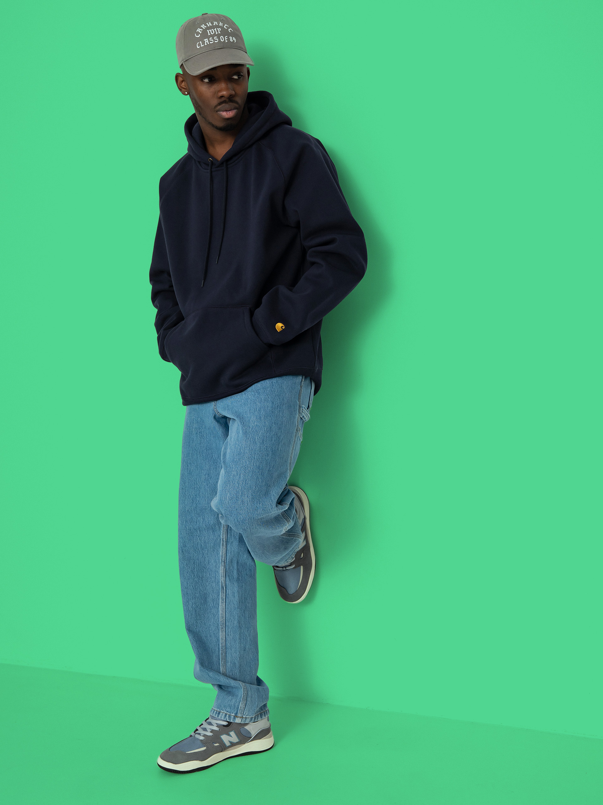 Kapucnis pulóver Carhartt WIP Chase HD (dark navy/gold)