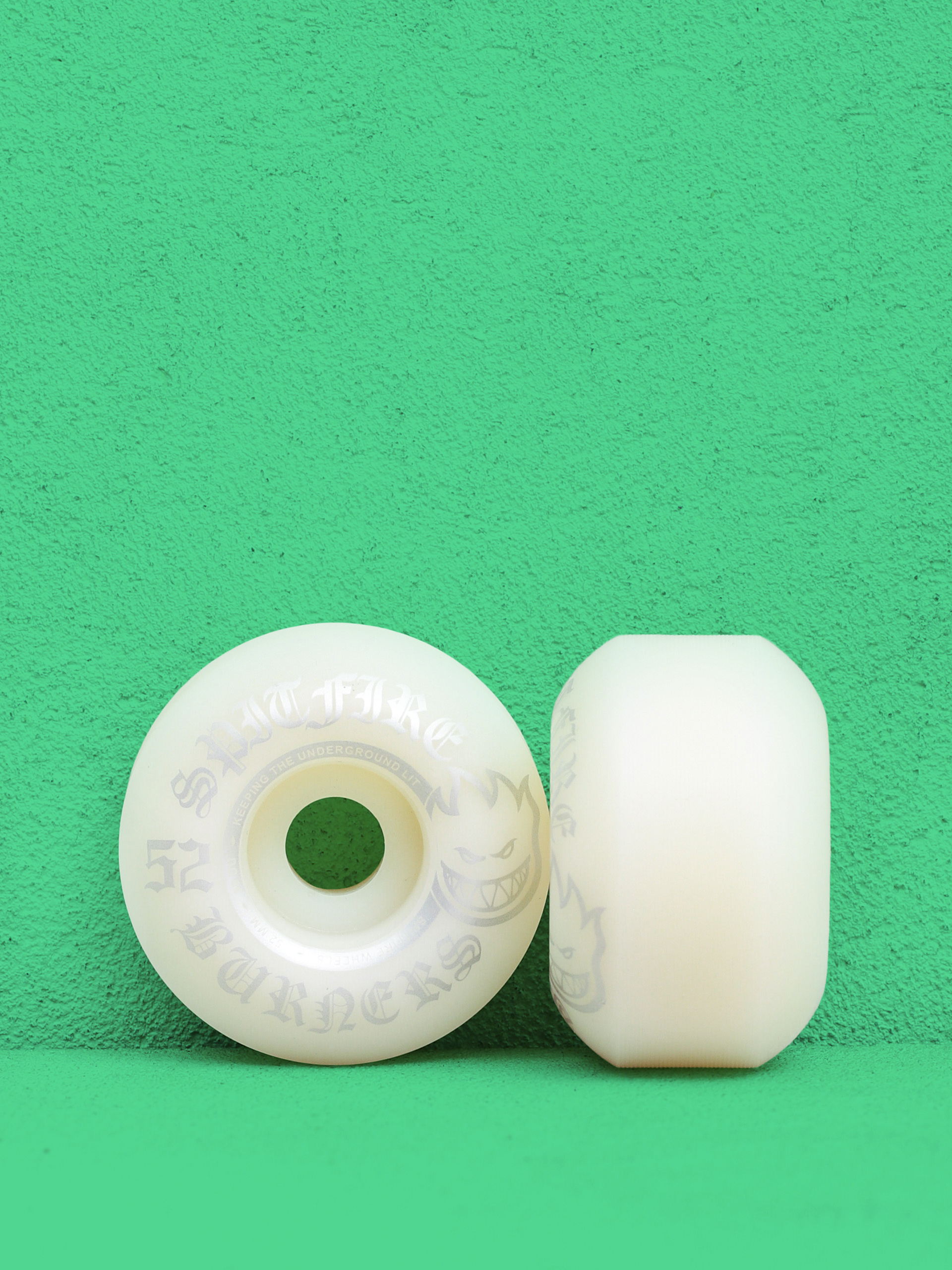 Gördeszka kerék Spitfire 99D Burner (white/silver)