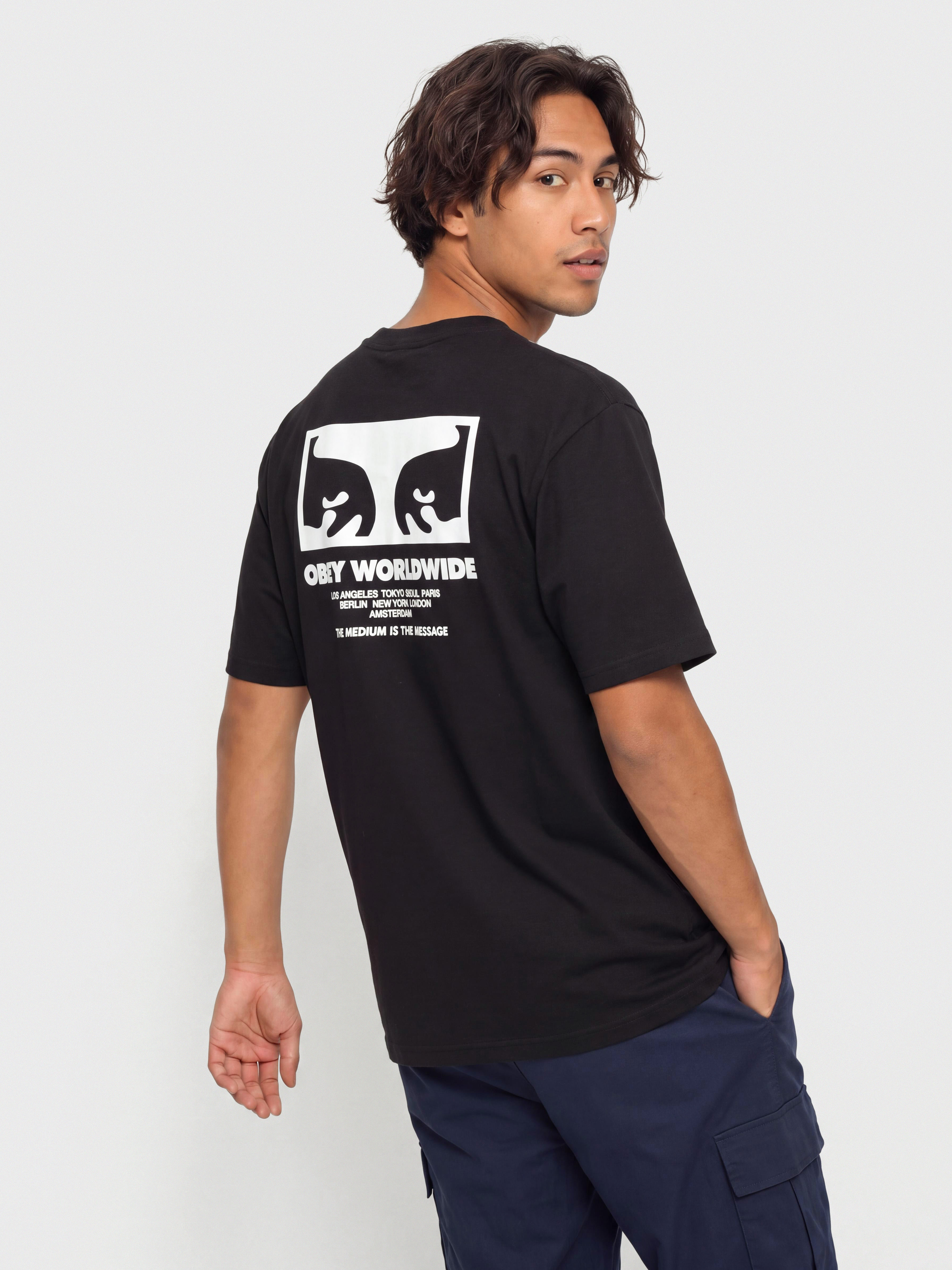 OBEY The Medium Is The Message Póló (black)