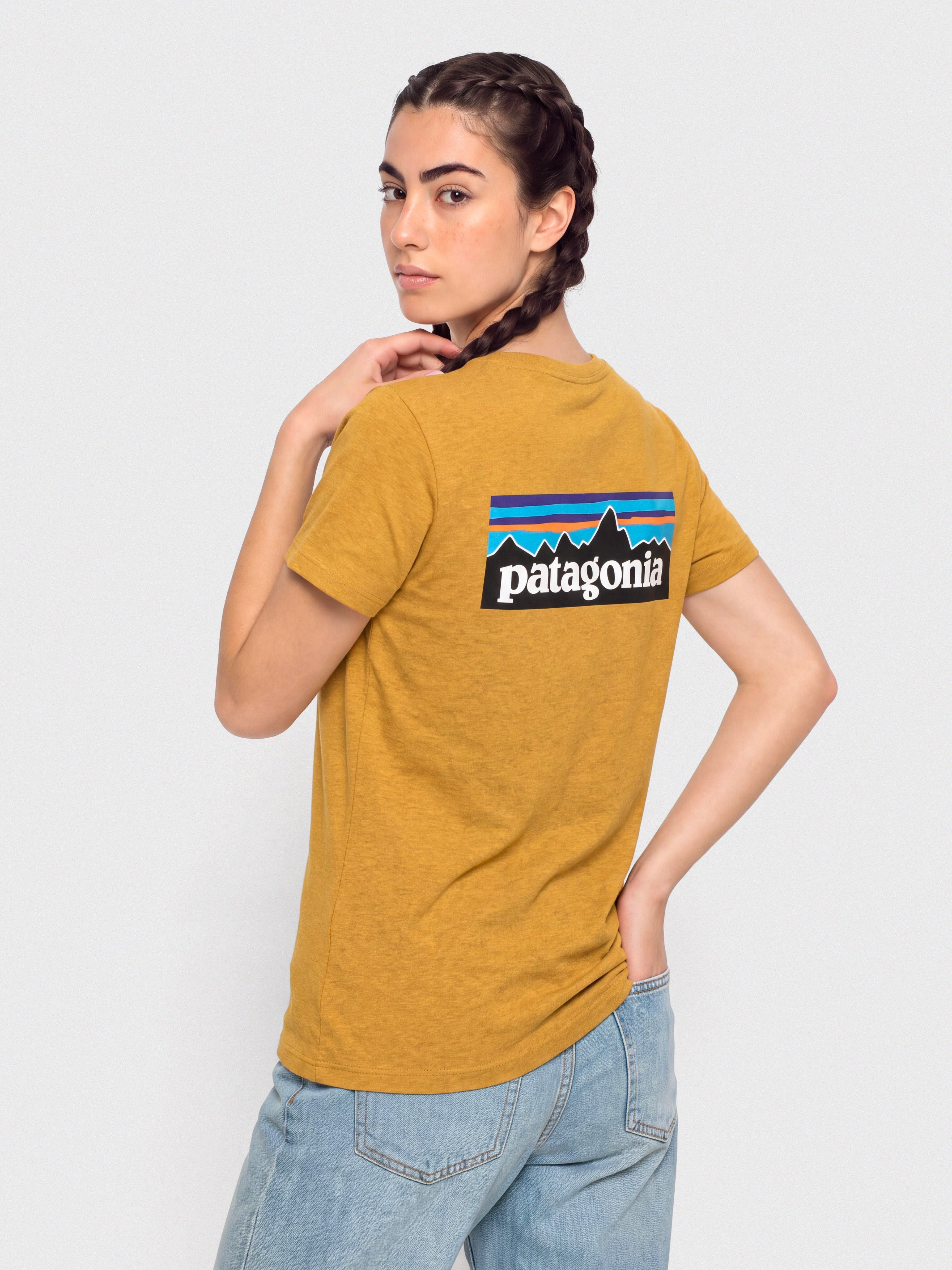 Patagonia P 6 Logo Responsibili Wmn Póló (dried mango)