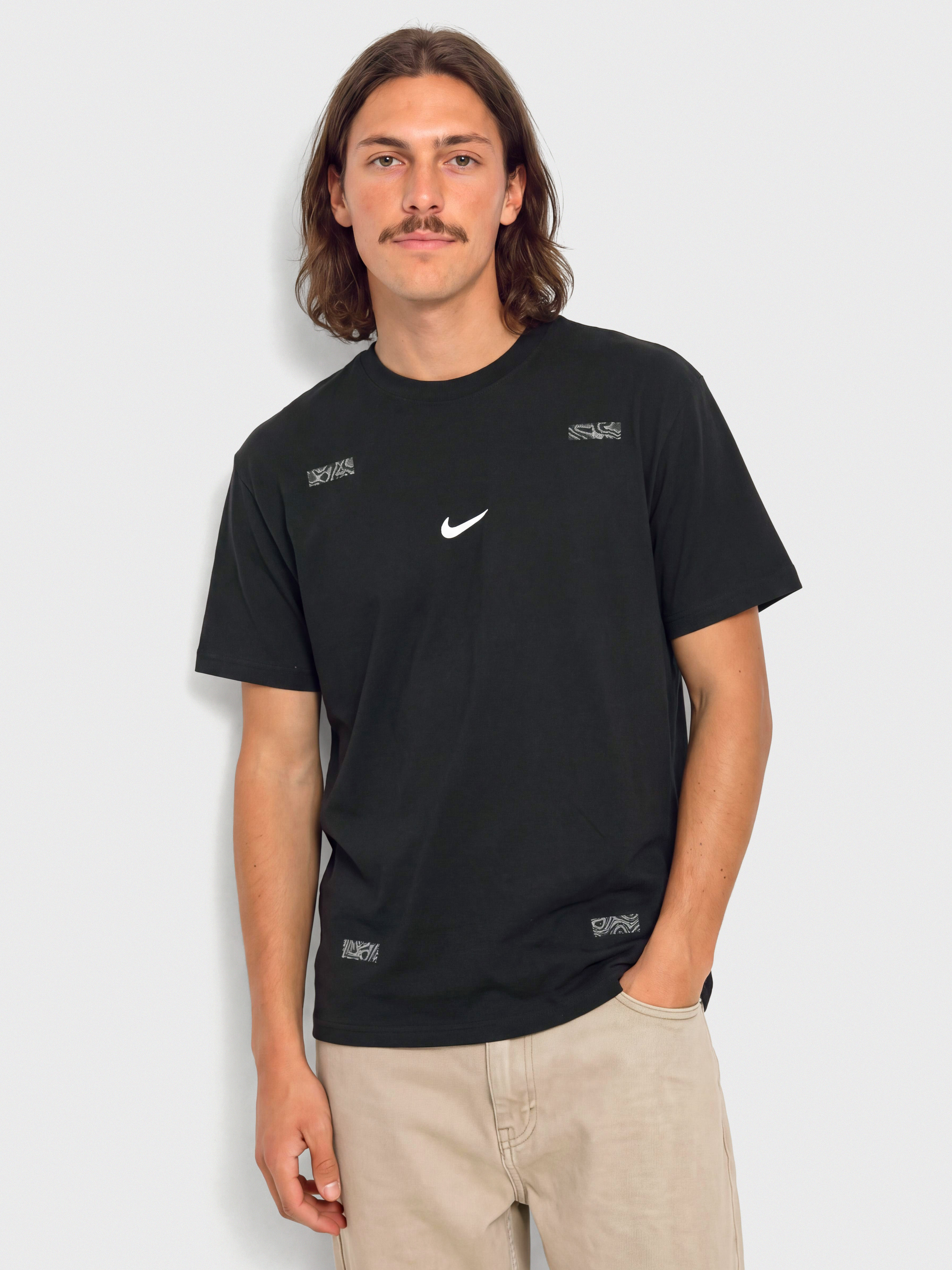 Nike SB Front Swoosh Pu00f3lu00f3 (black)