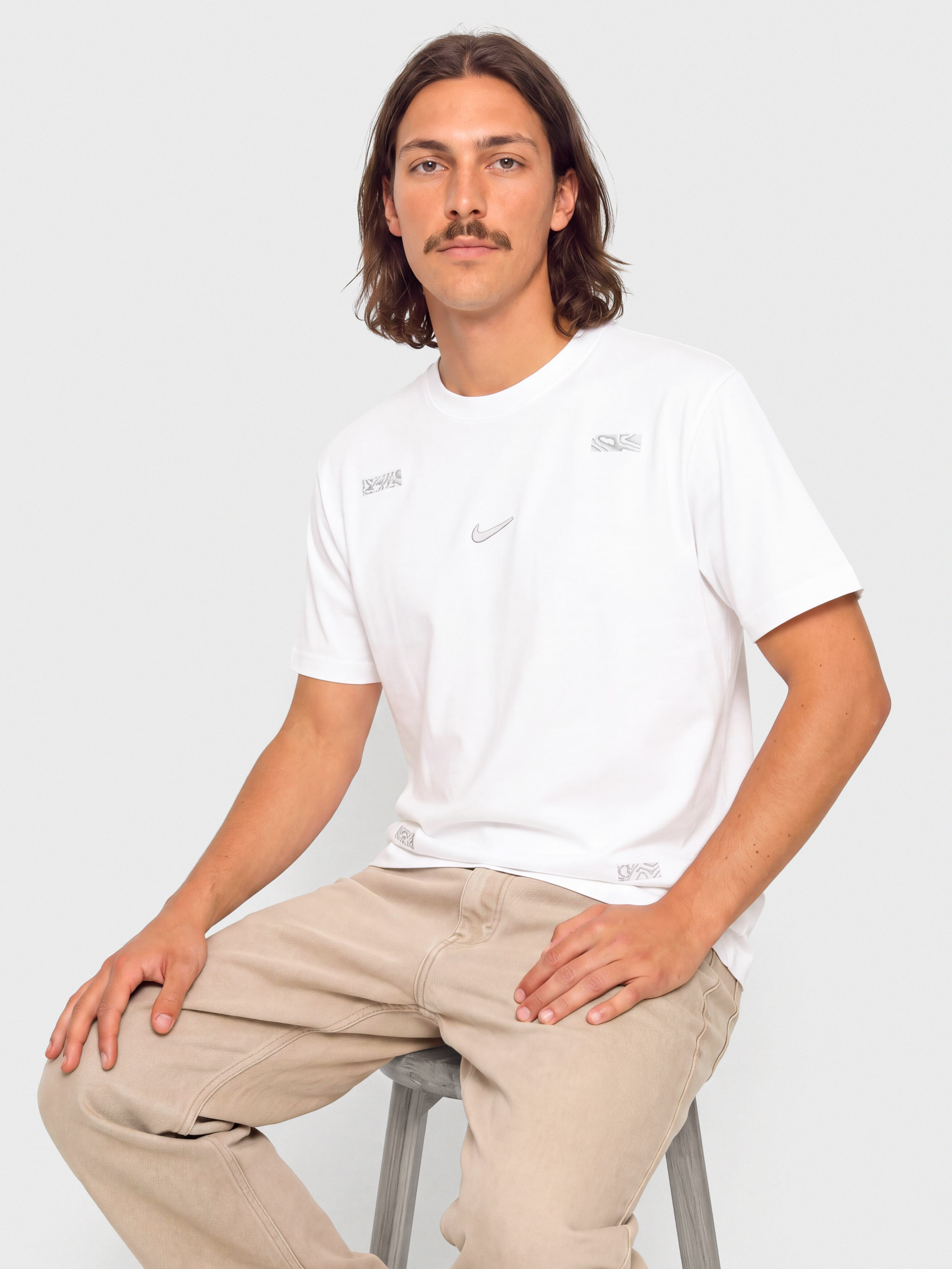Nike SB Front Swoosh Póló (off white)