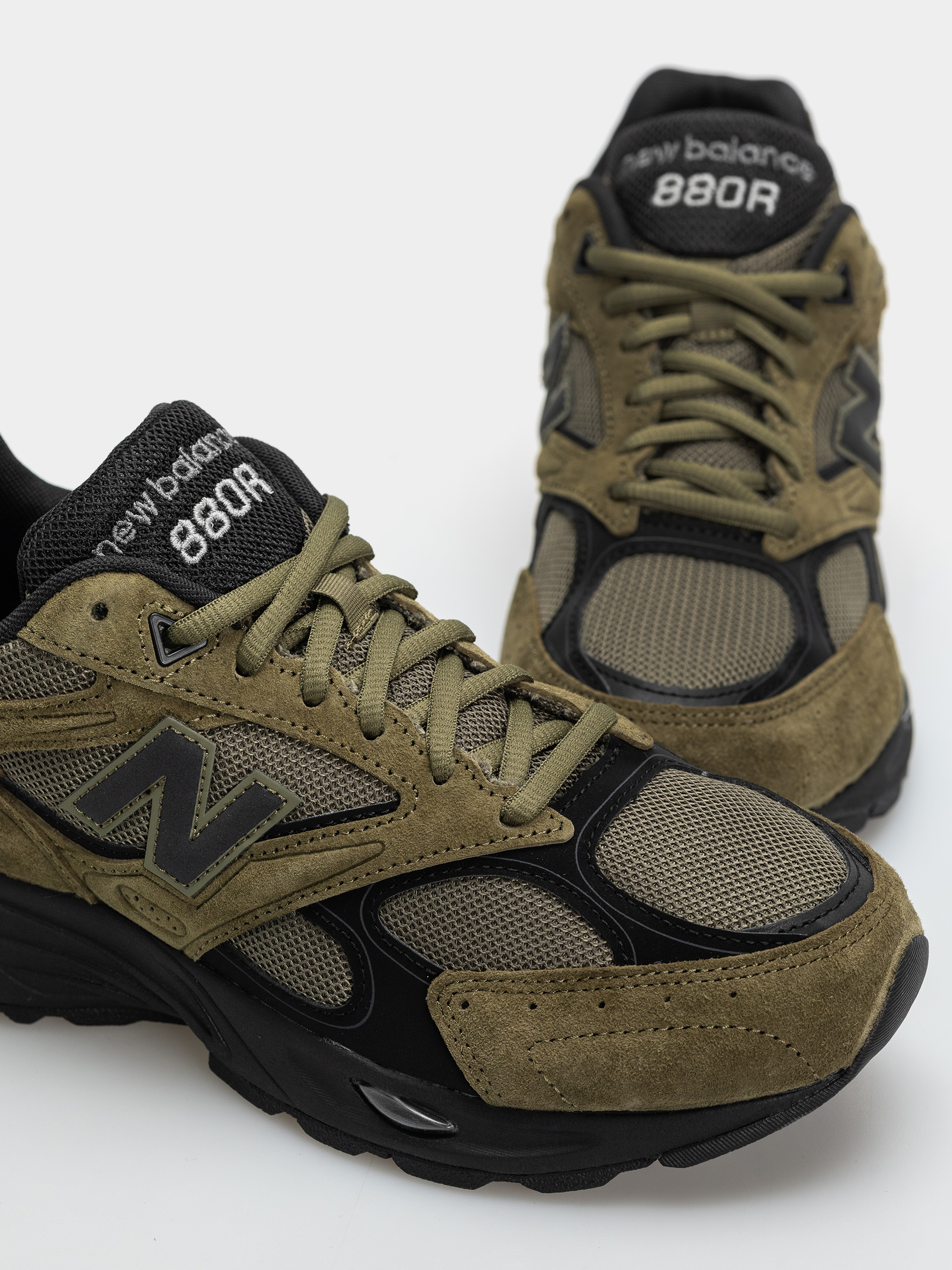New Balance 880R Cipők (wakame/black)