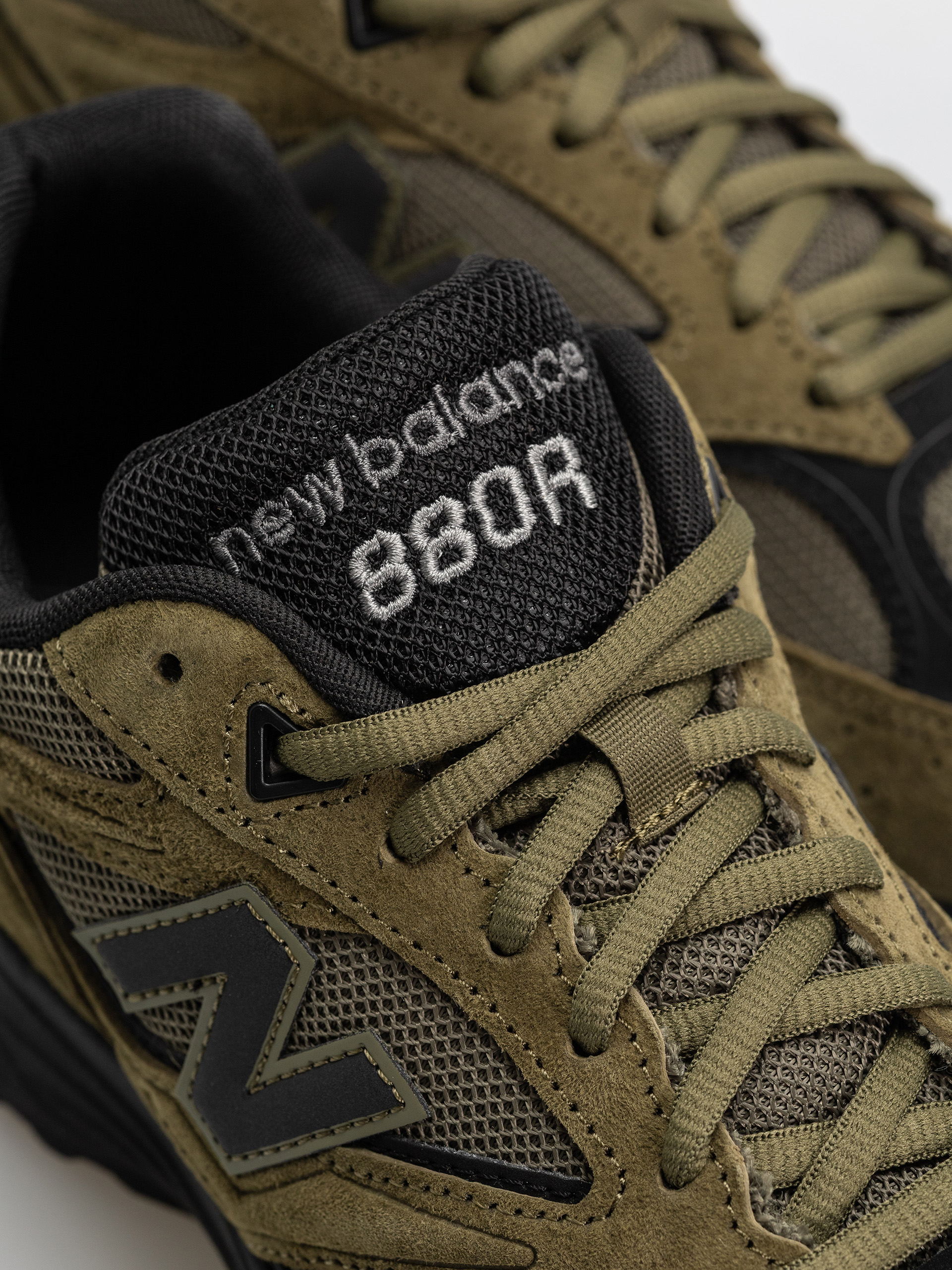New Balance 880R Cipők (wakame/black)
