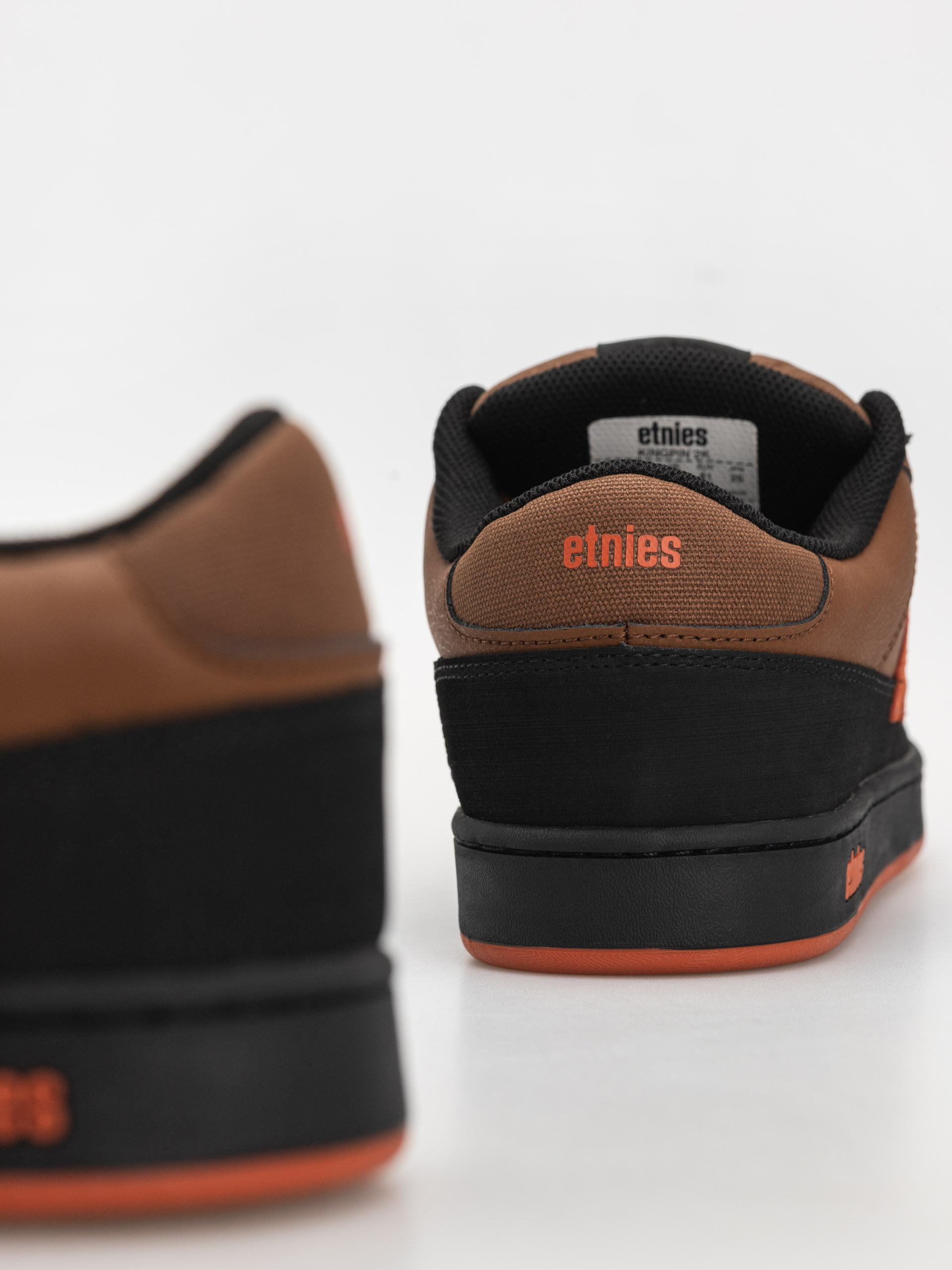 Etnies Kingpin 2K Cipők (black/brown)
