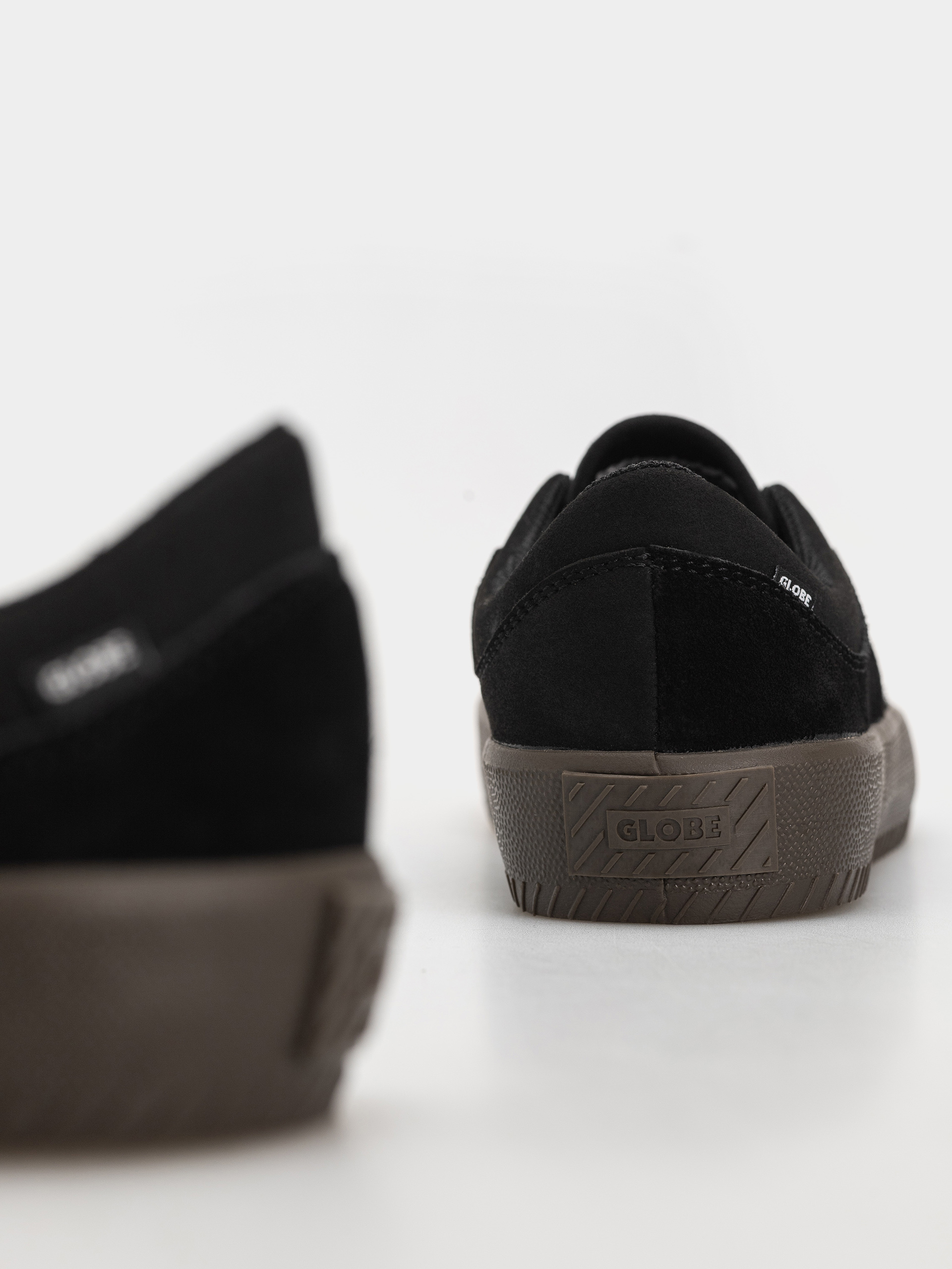 Cipők Globe Melbek (black/gum)