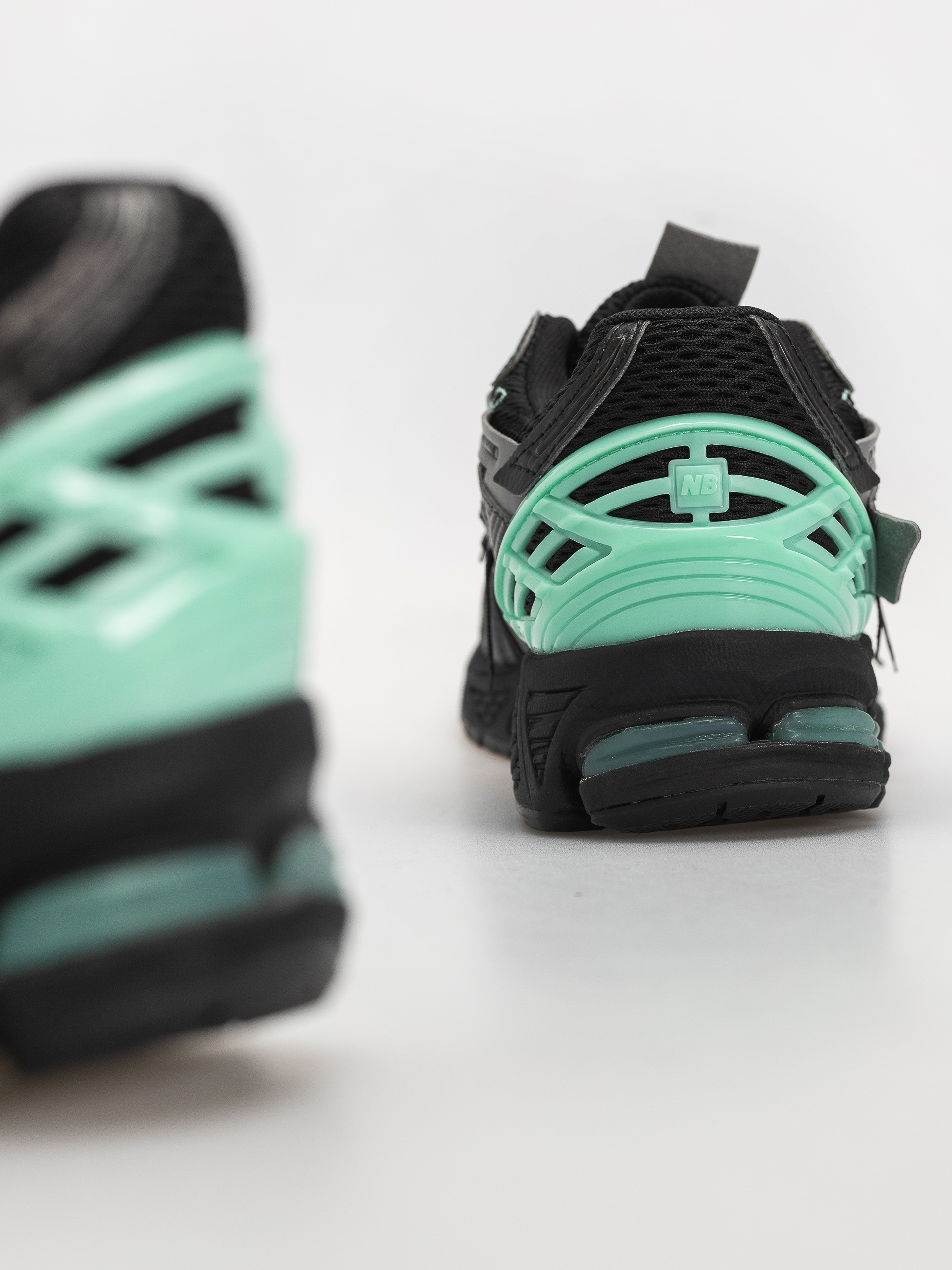 New Balance 1906 Cipők (black/bright mint)