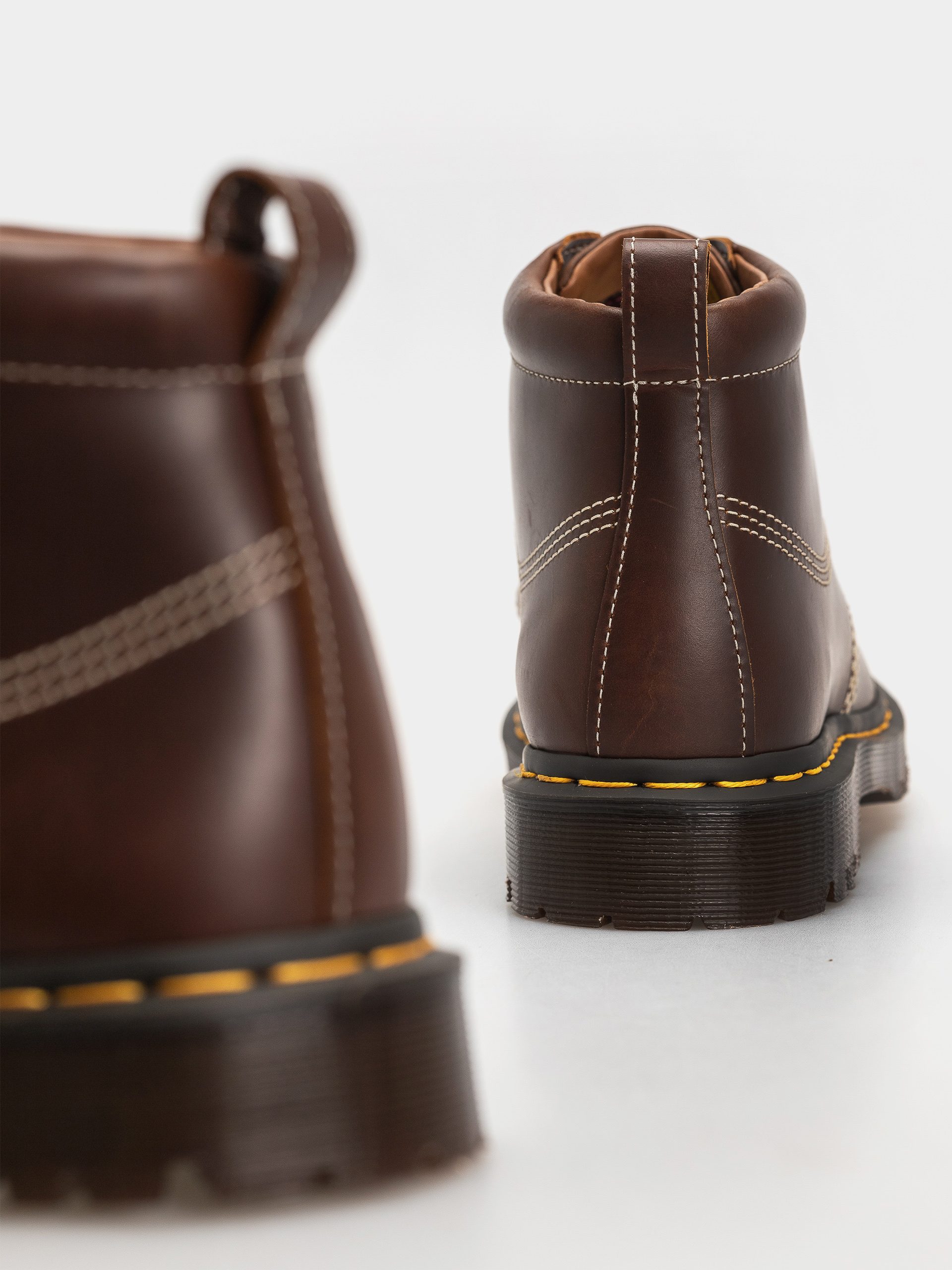 Dr. Martens Lowell Chukka Cipők (butterscotch)