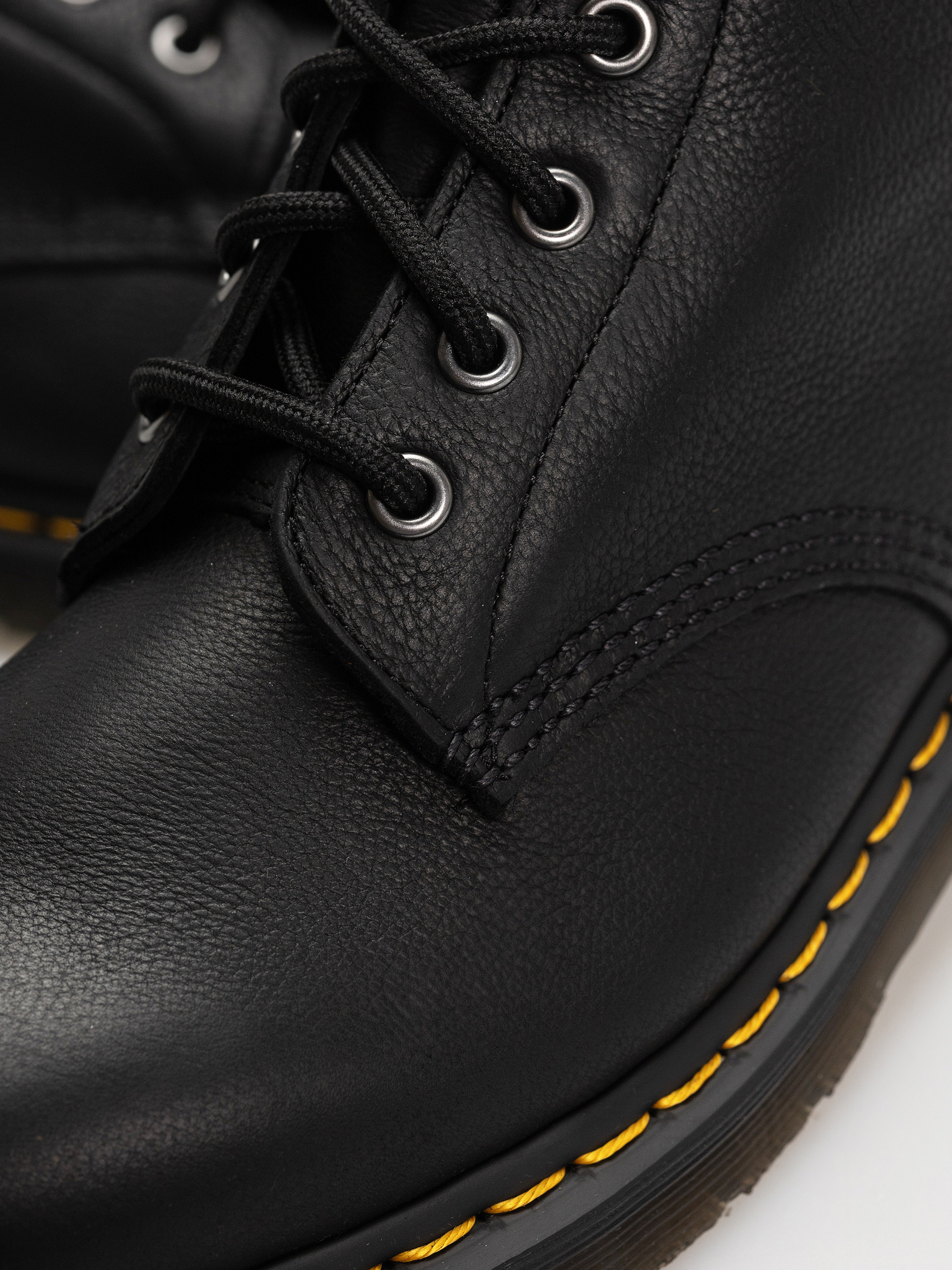 Dr. Martens 101 UB Cipők (black)