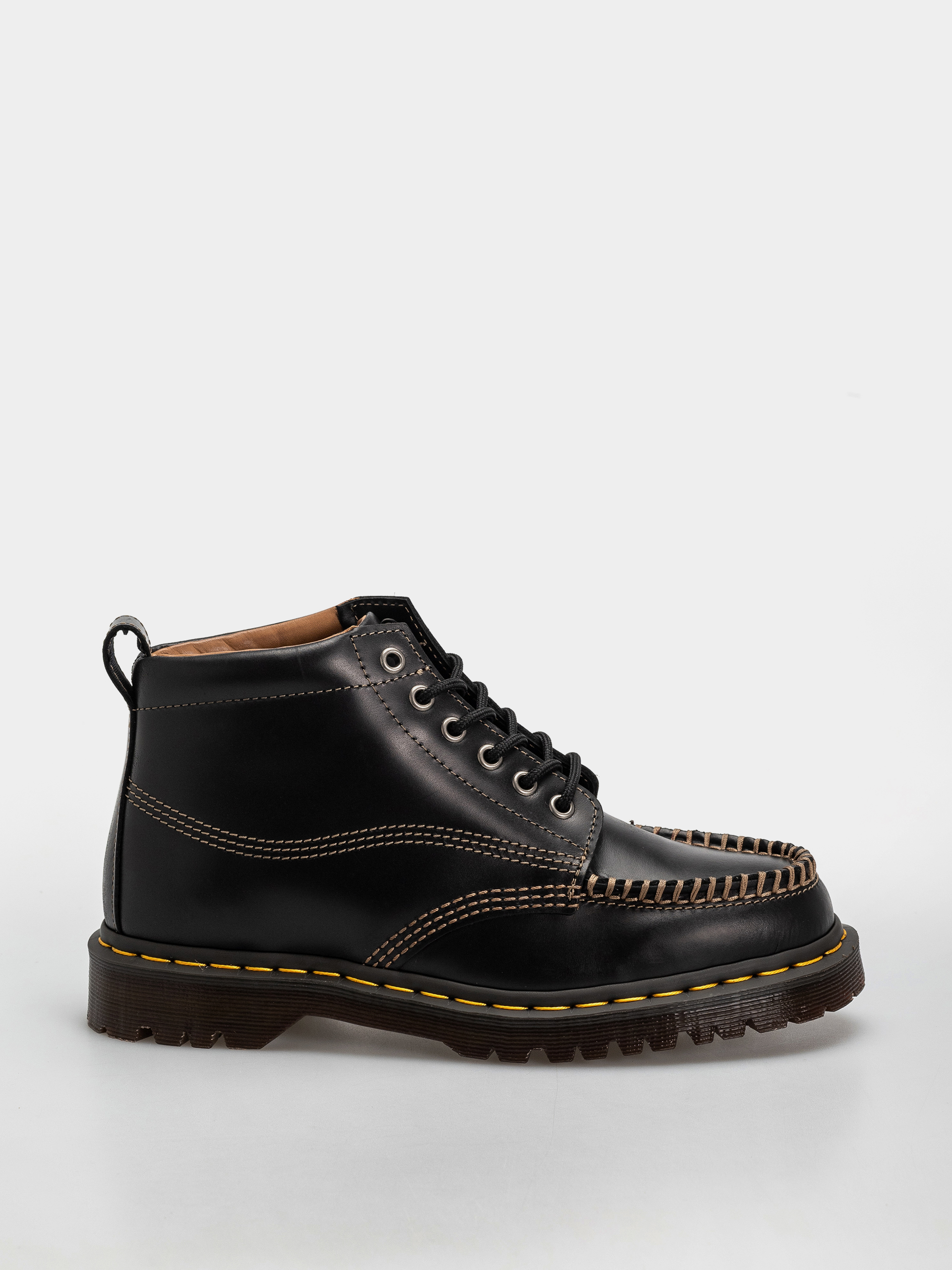 Dr. Martens Lowell Chukka Cipők (black )