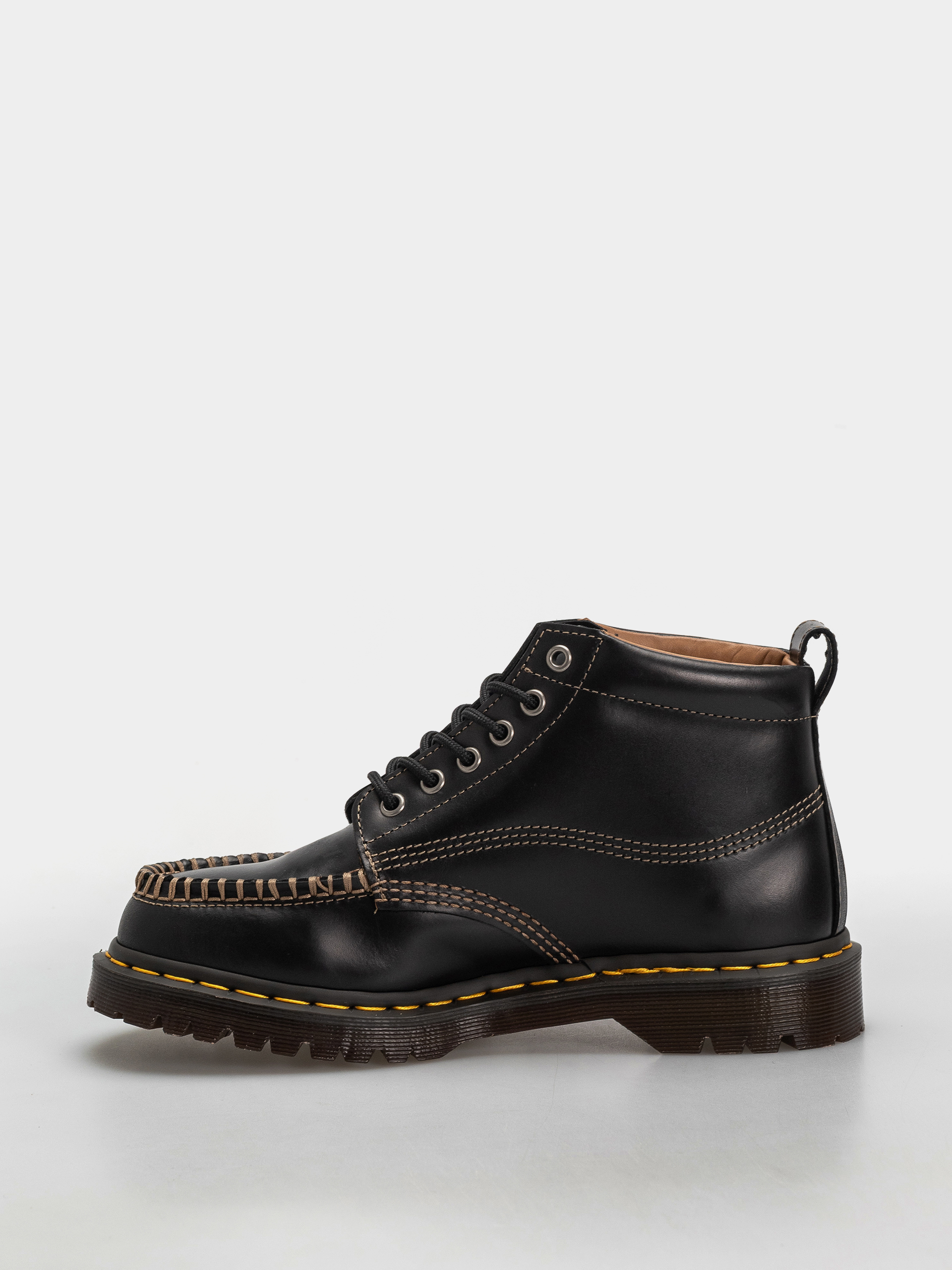 Dr. Martens Lowell Chukka Cipők (black )