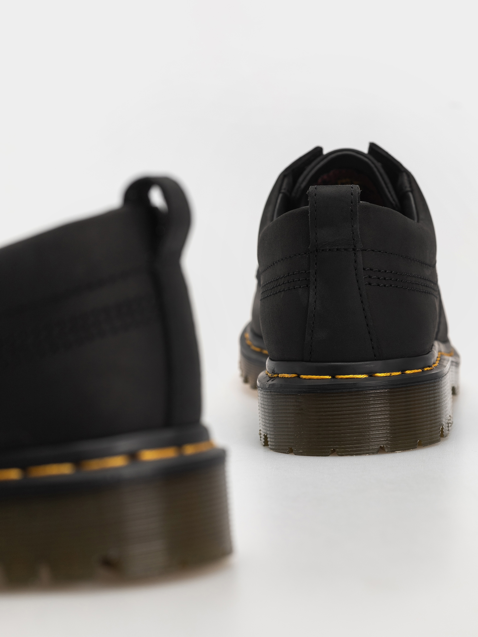 Dr. Martens Lowell Cipők (black)