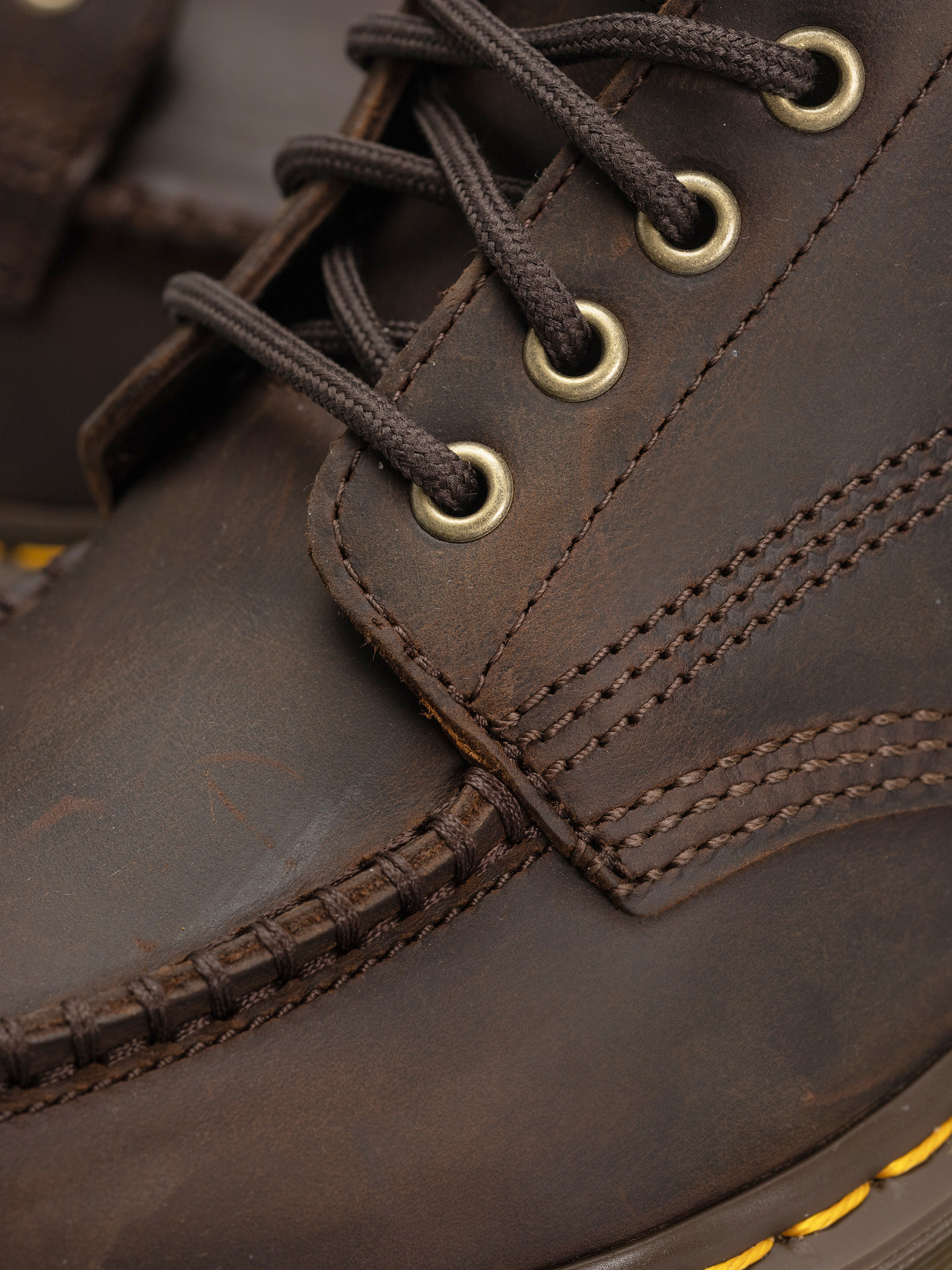 Dr. Martens Lowell Chukka Cipők (dark brown)