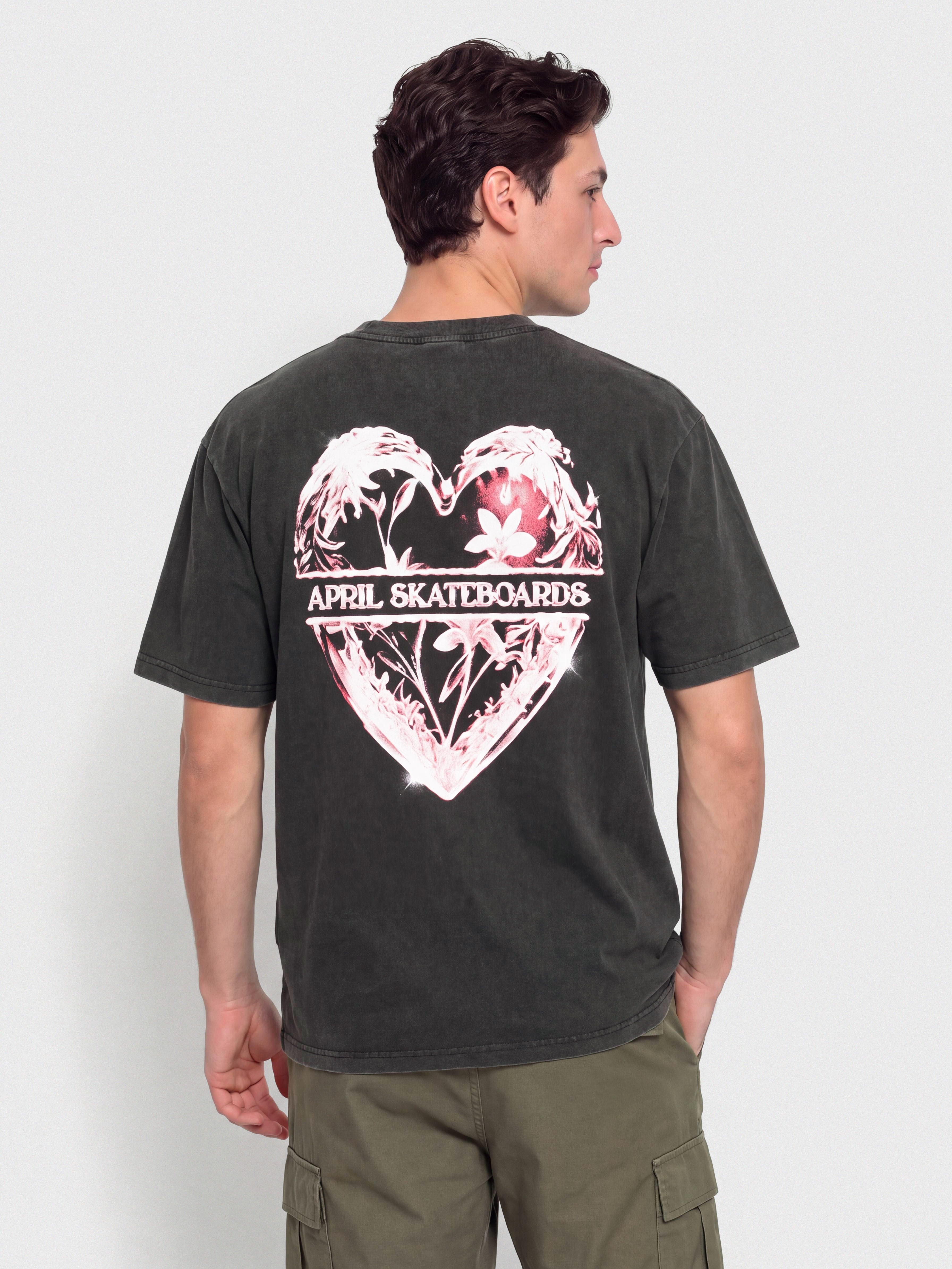 April Skateboards Heart Póló (vintage black)