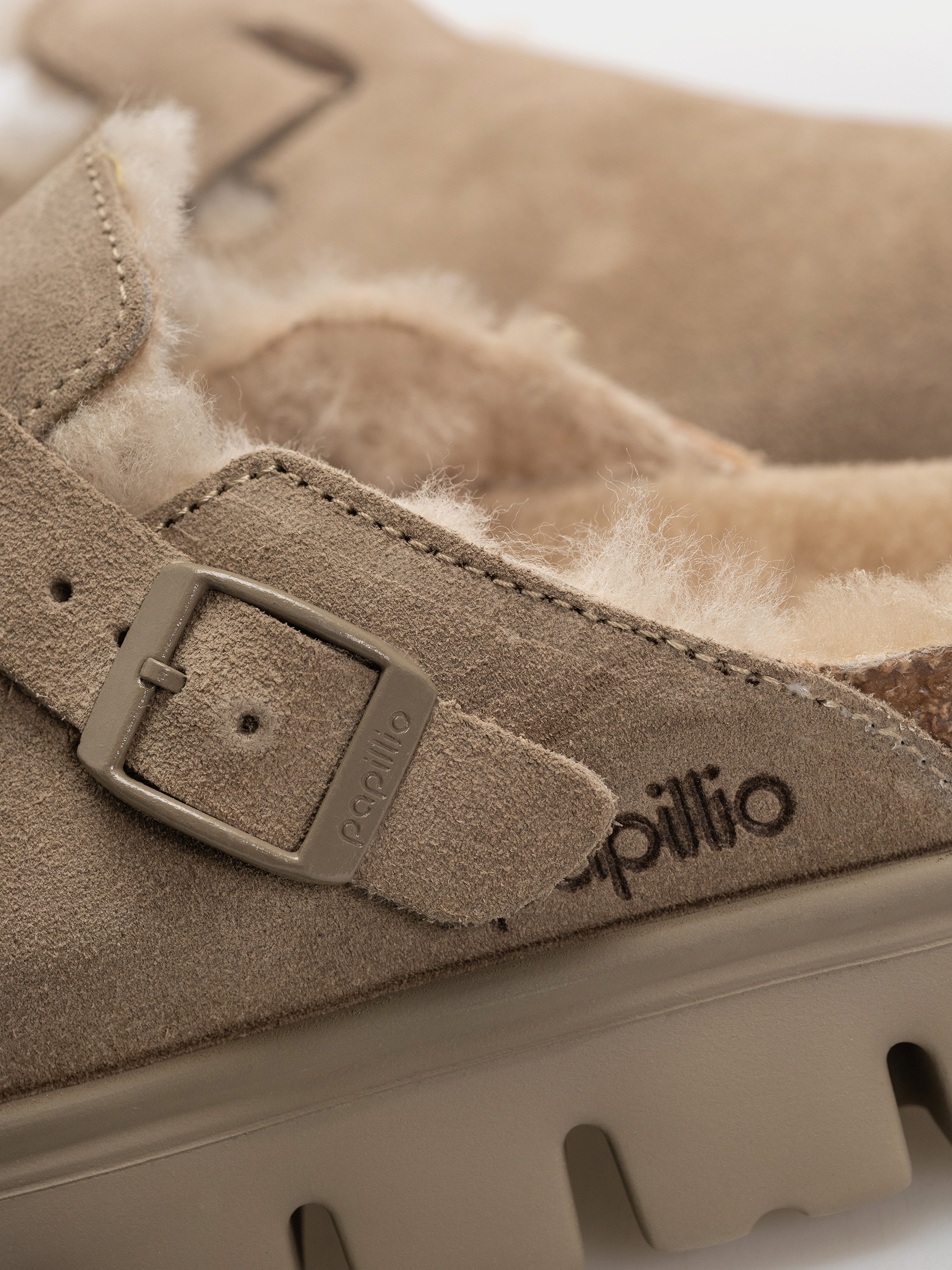 Birkenstock Boston Chunky Shearling Suede Leather Narrow Wmn Flip-flop papucsok (taupe)