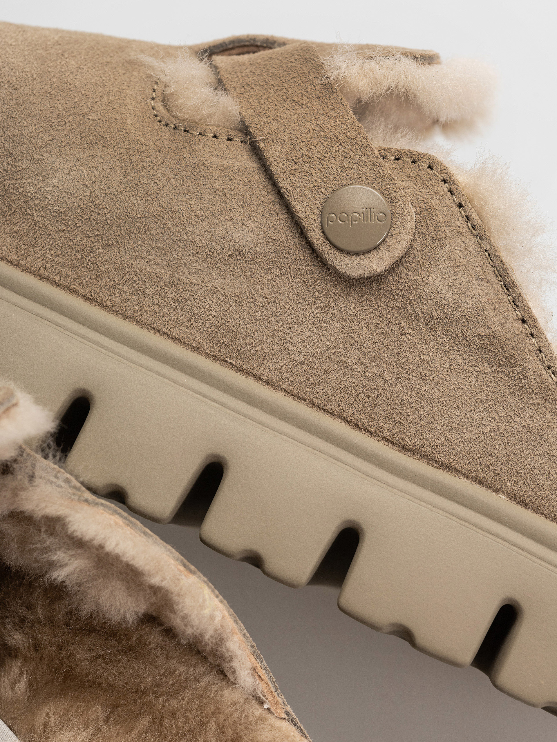 Birkenstock Boston Chunky Shearling Suede Leather Narrow Wmn Flip-flop papucsok (taupe)