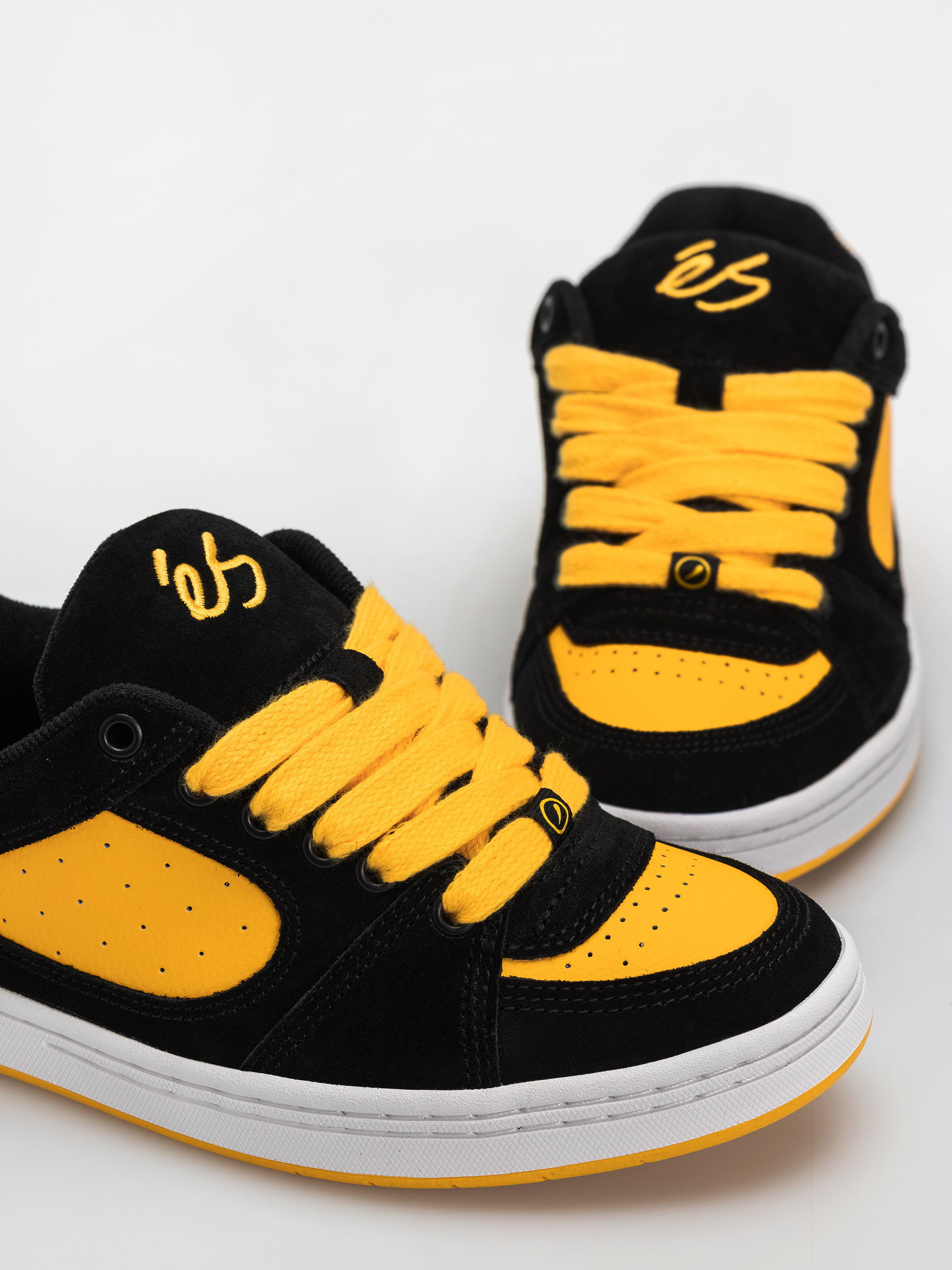 eS Accel Cipők (black/yellow)