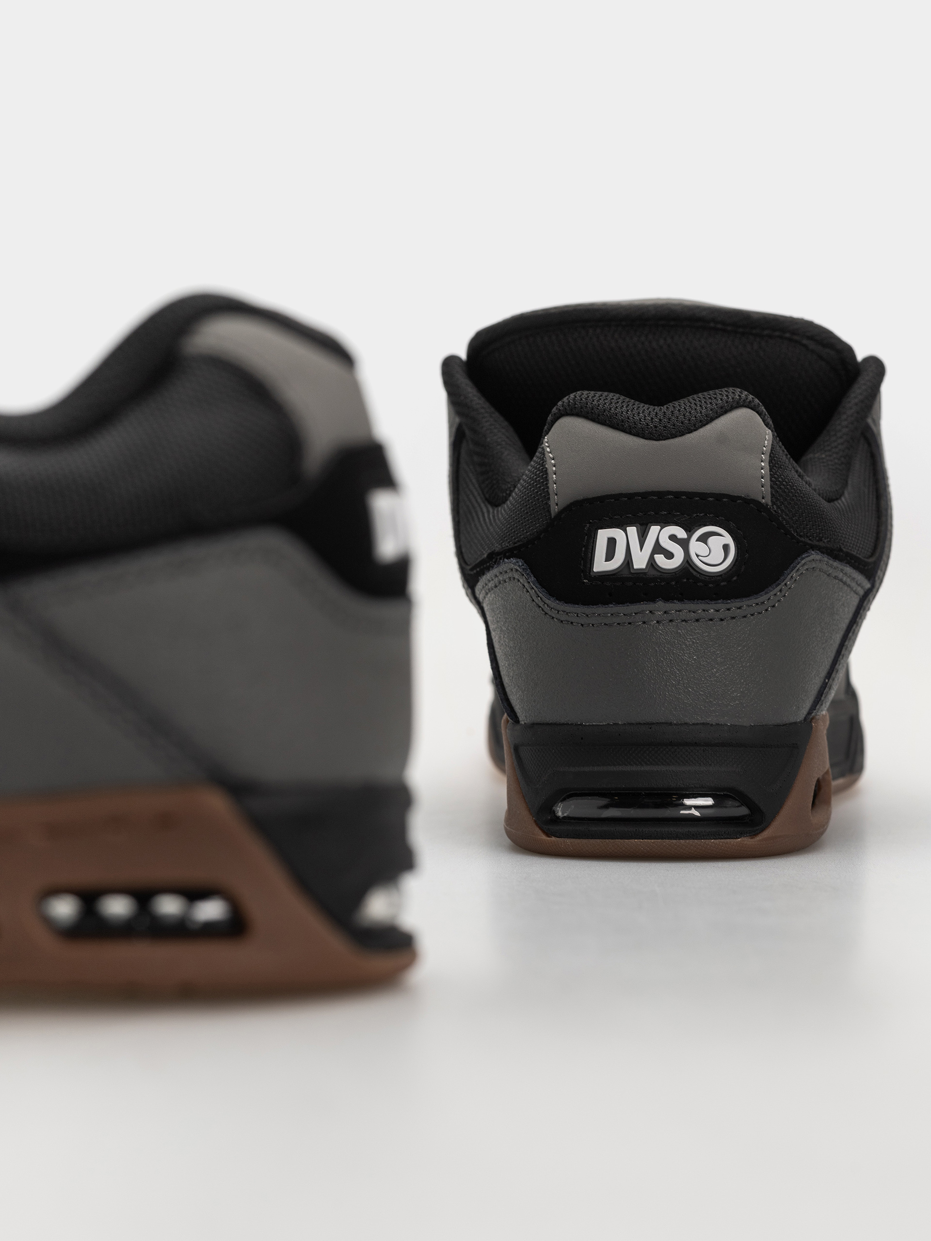 DVS Enduro Heir Cipők (charcoal/black/white)