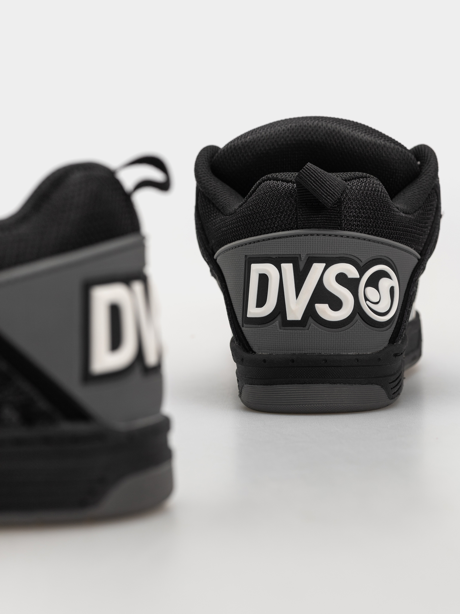 DVS Comanche Cipők (black/charcoal)