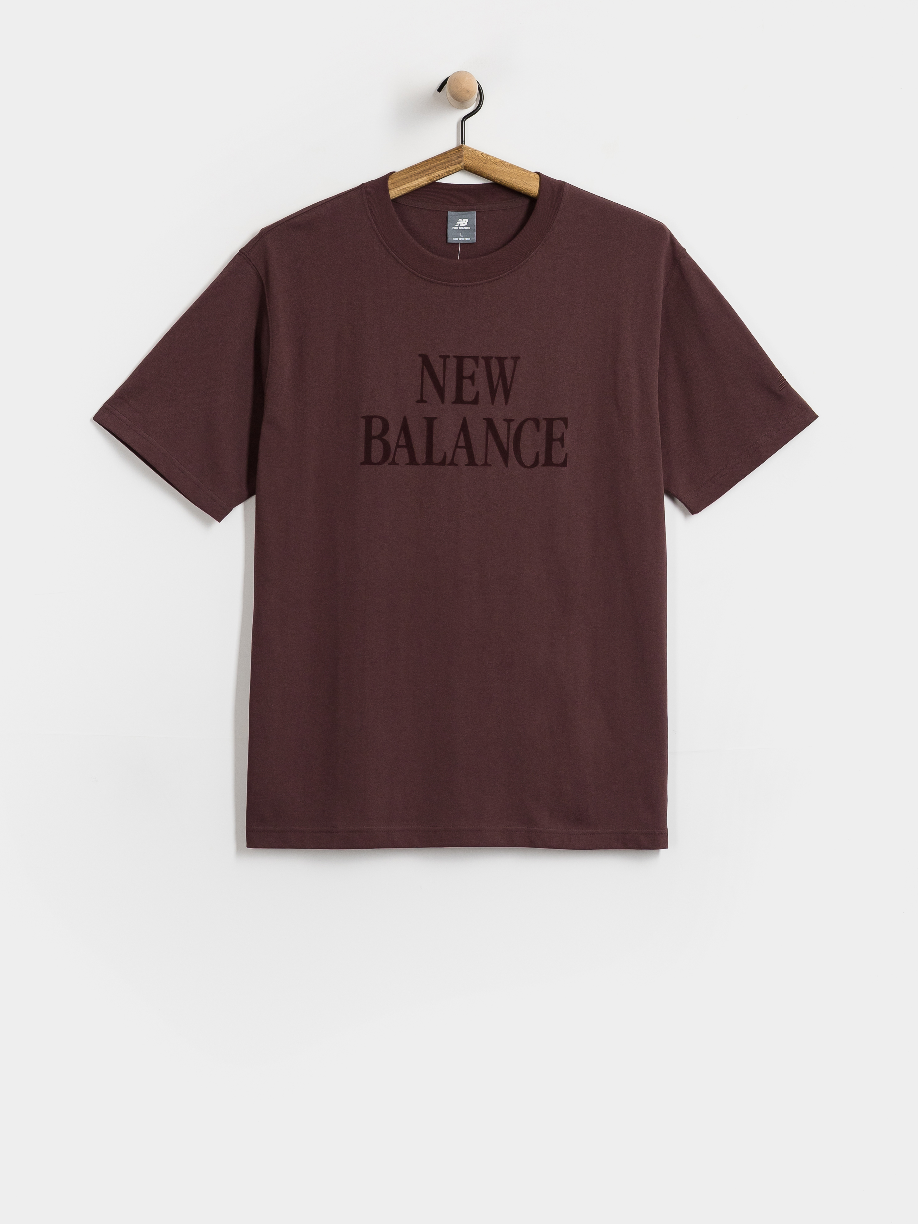 Póló New Balance Athletics Flocked Logo (cherry leather)