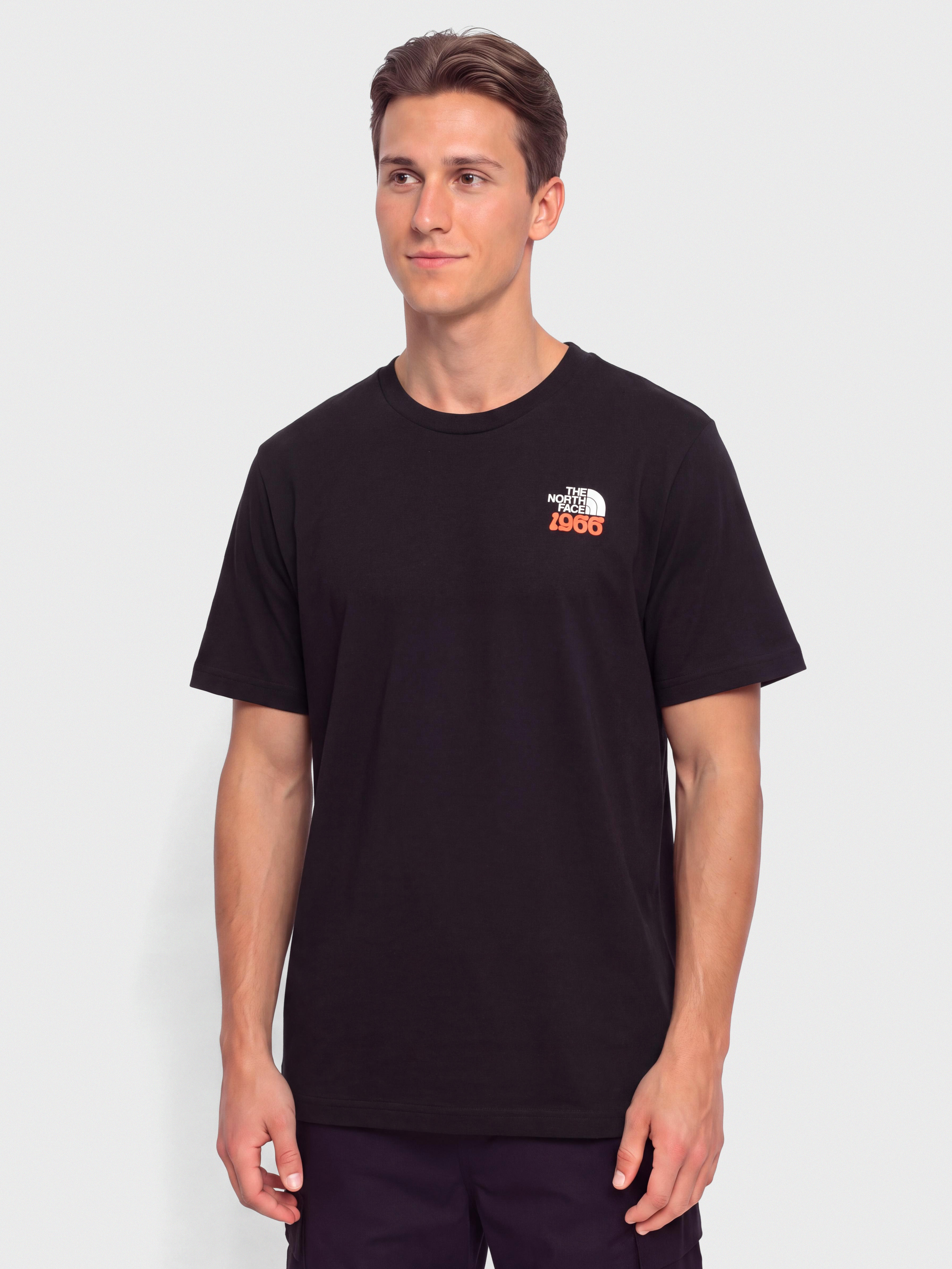 The North Face Tnf Relaxed Póló (tnf black)